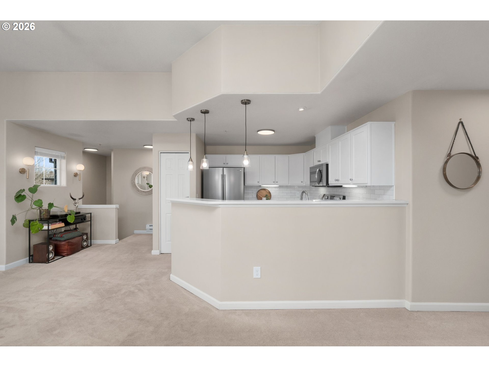 Photo #2: 408928015 Listing: Photo #2