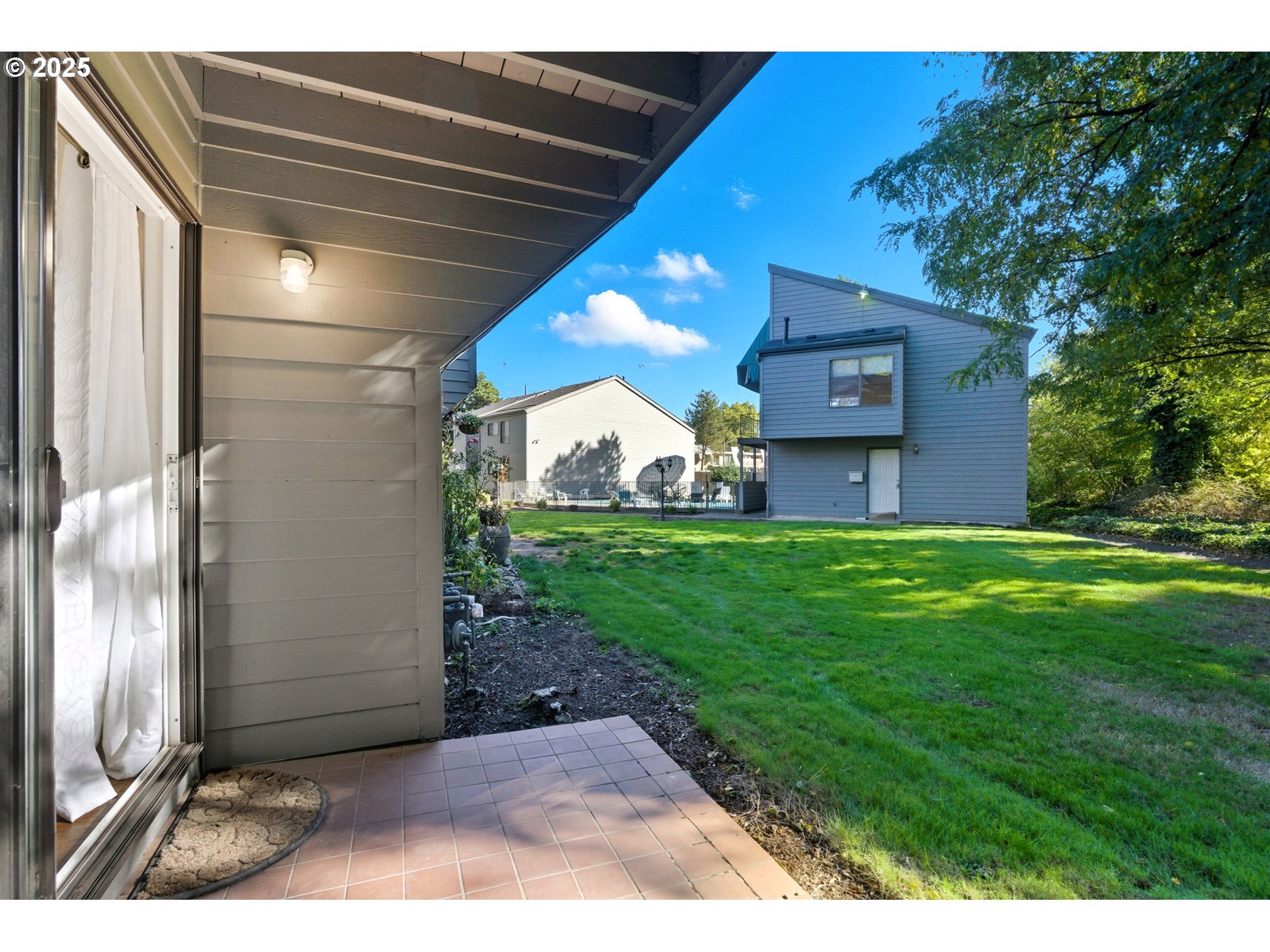 Photo #6: 409321099 Listing 