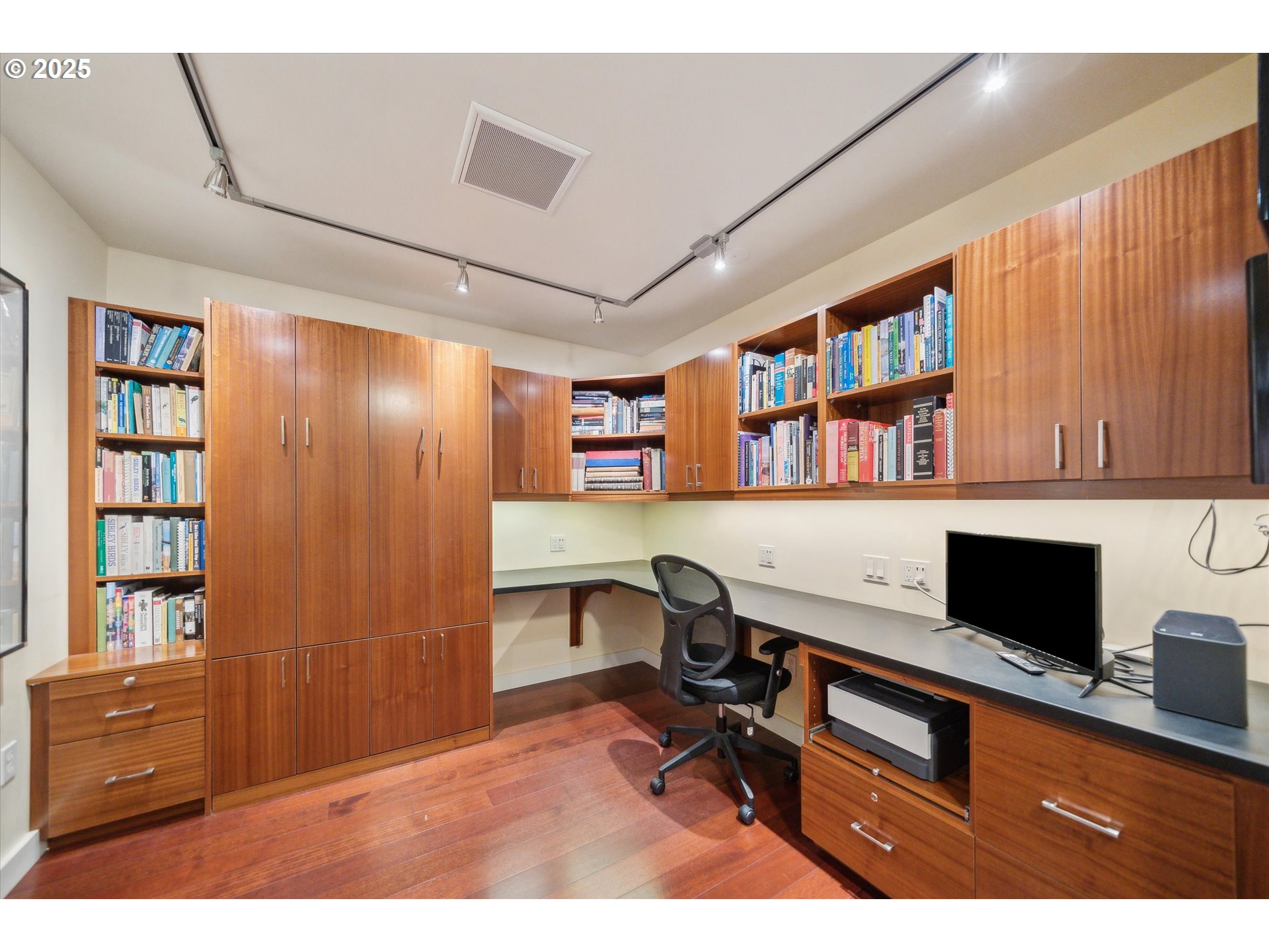 Photo #15: 409409762 Listing: Photo #15