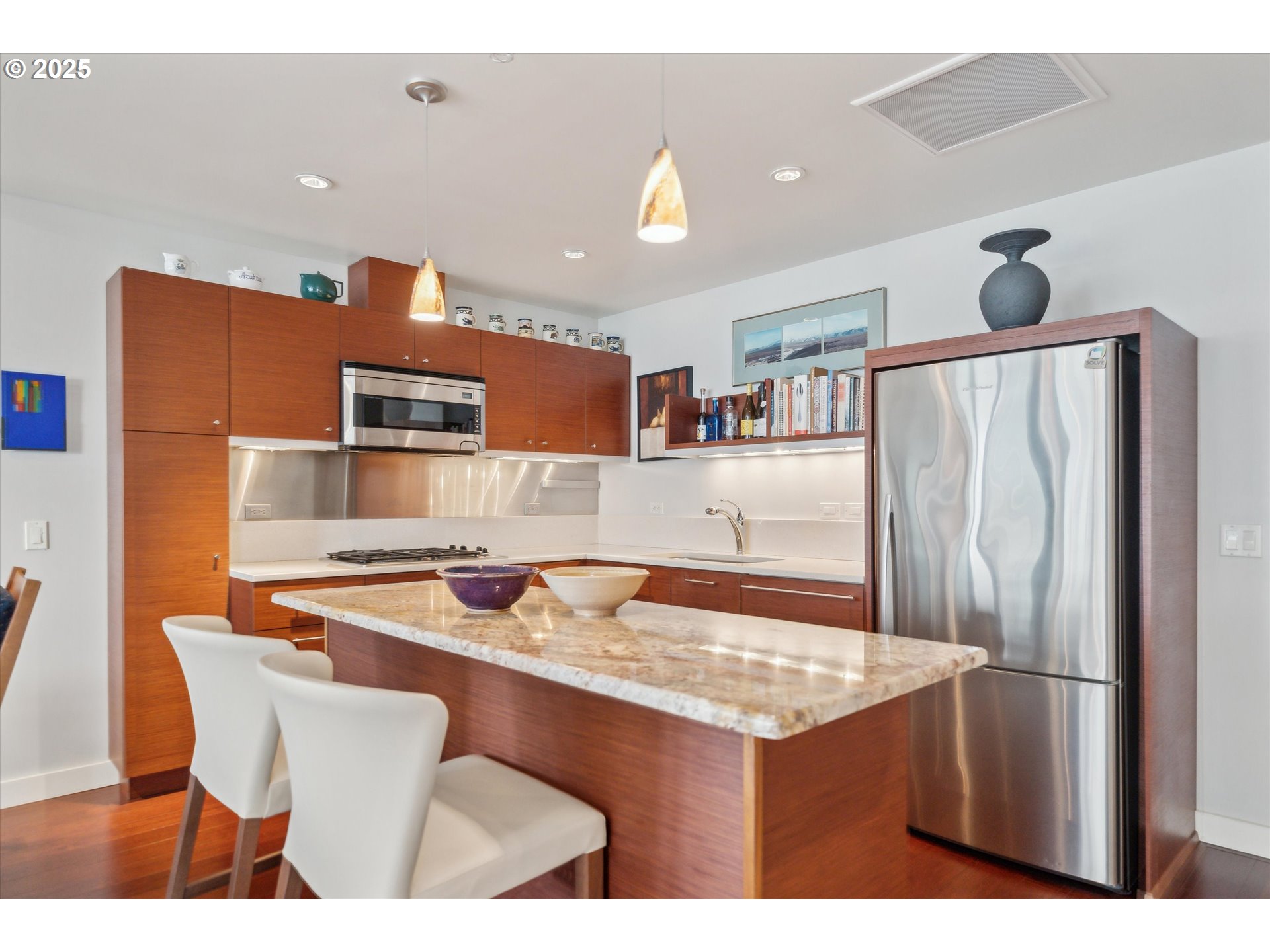 Photo #6: 409409762 Listing: Photo #6