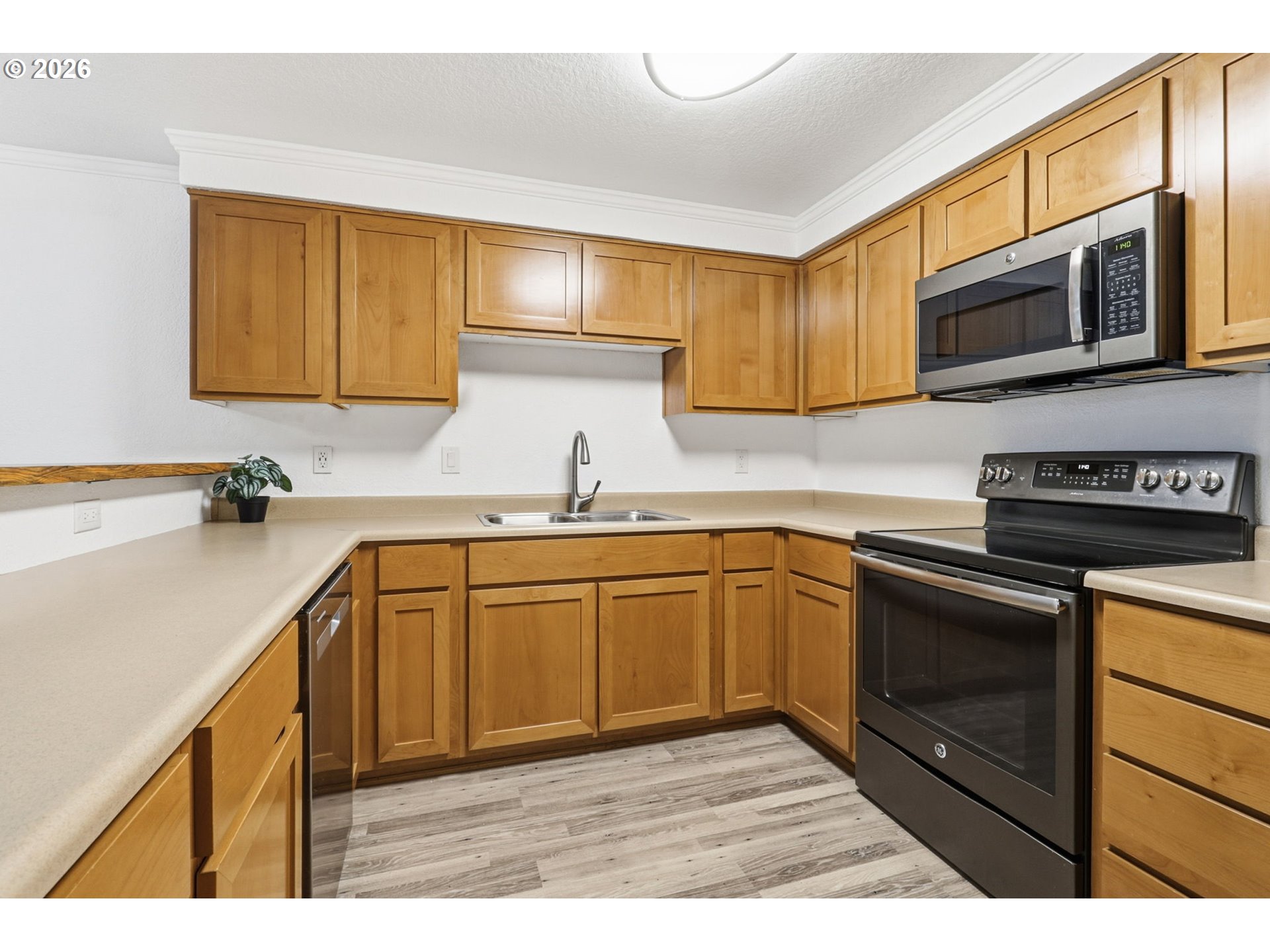 Photo #3: 410001772 Listing: Photo #3