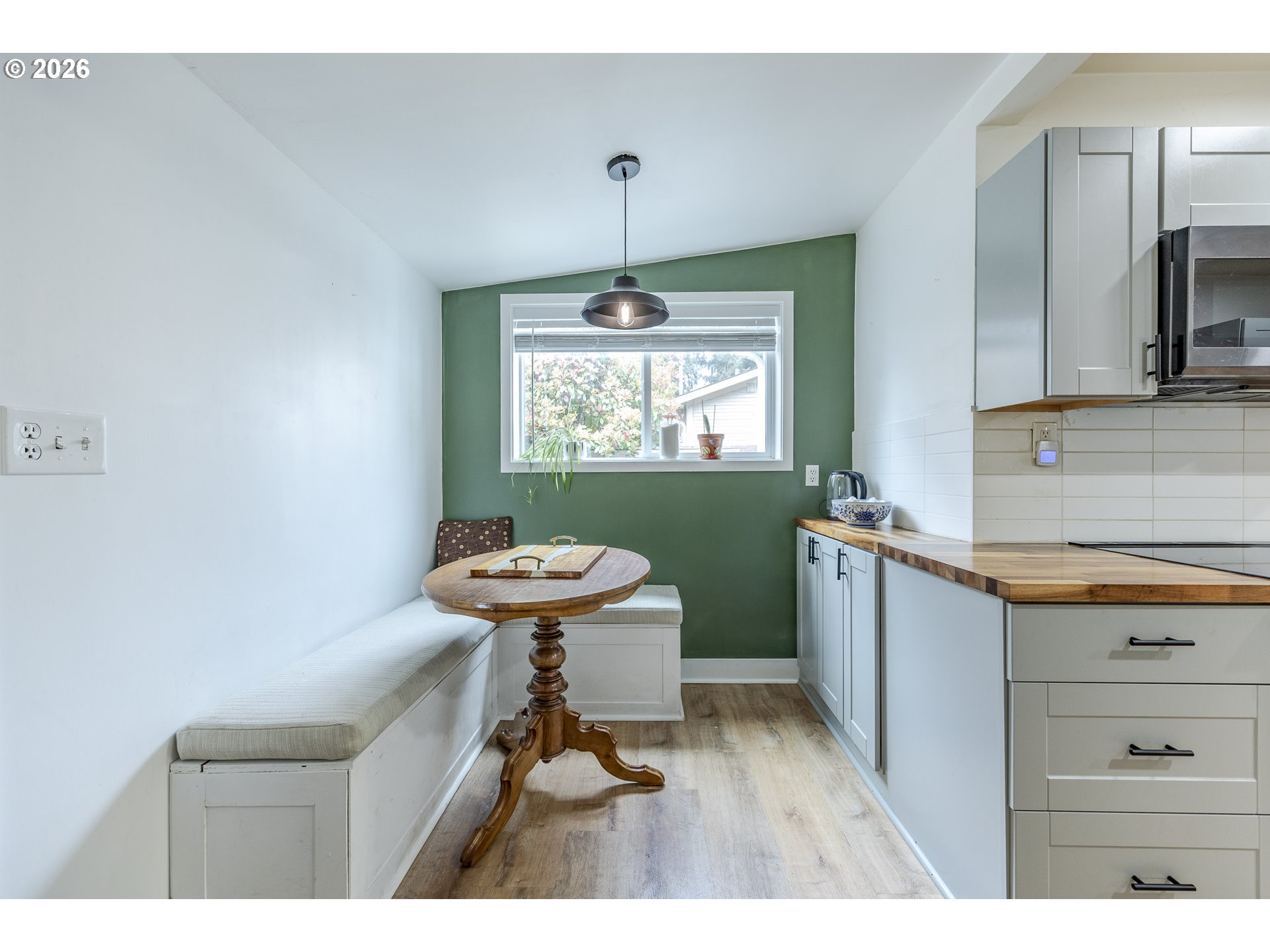 1362 W 11TH AVE, Eugene, OR, 97402