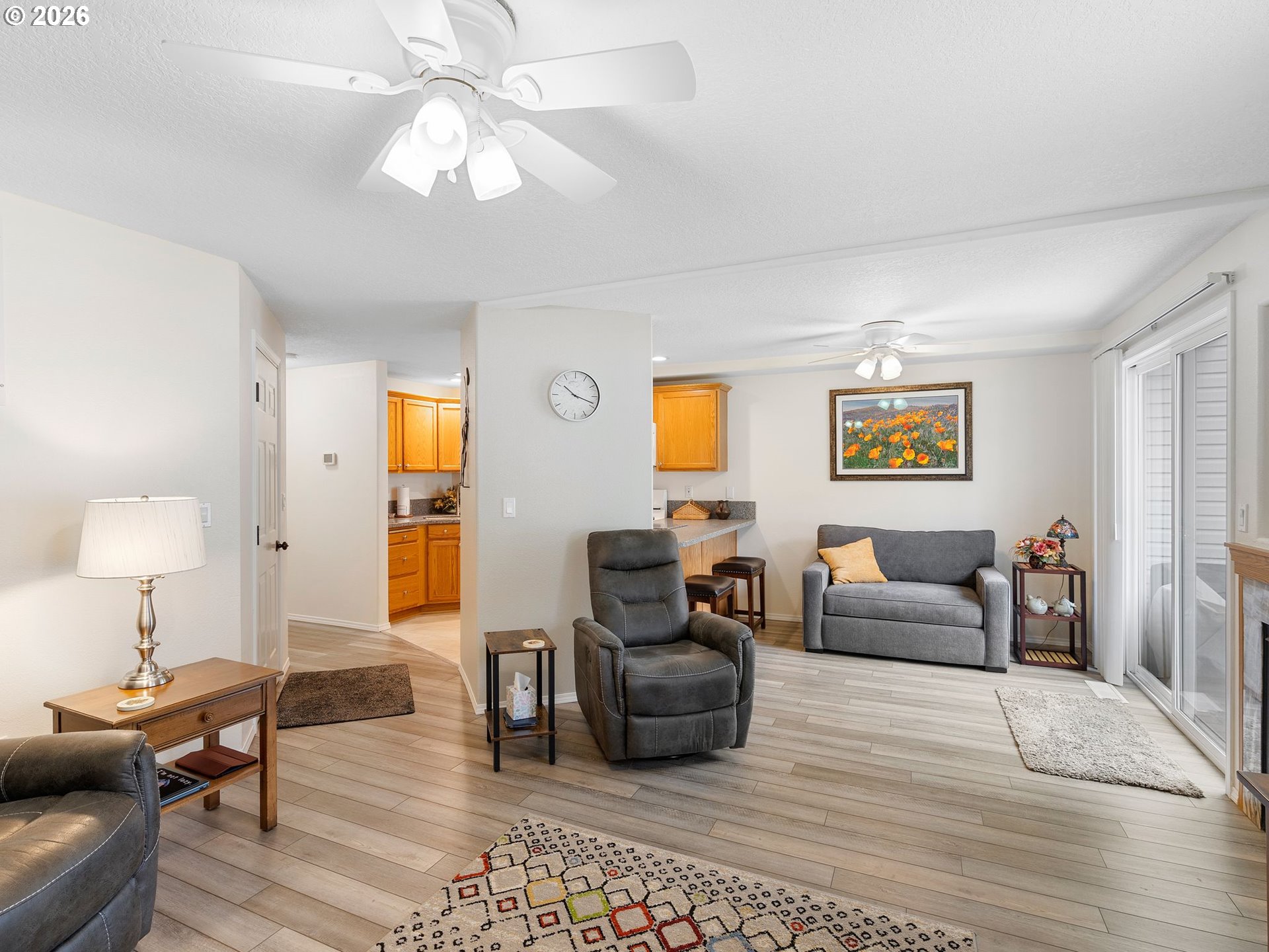 Photo #5: 410475933 Listing: Photo #5