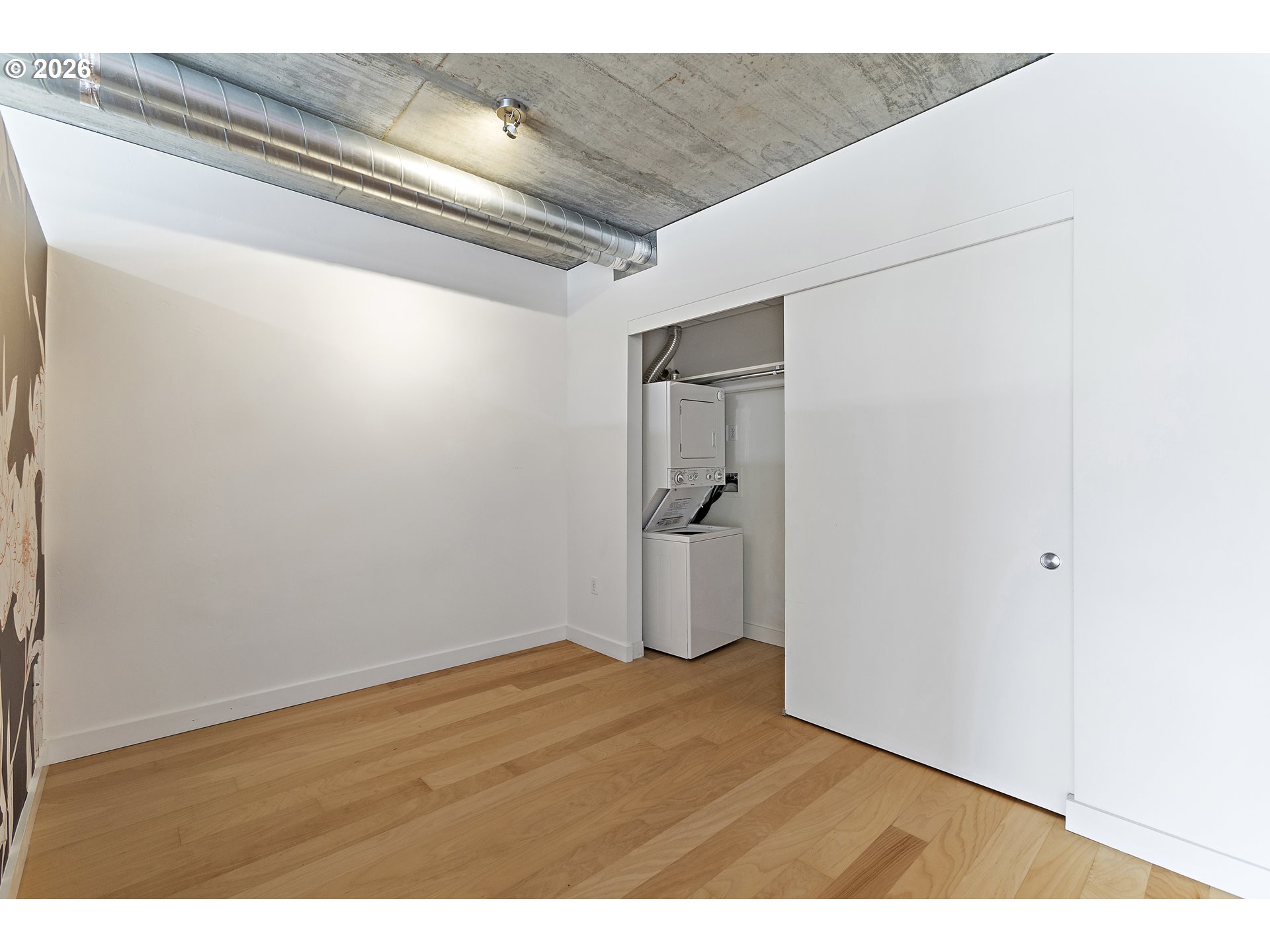 Photo #15: 411390410 Listing: Photo #15