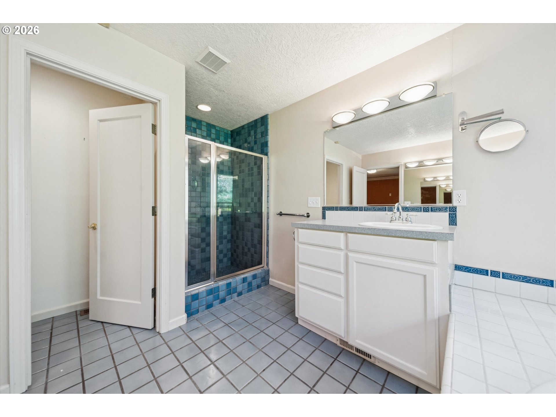 38101 SE HAUGLUM RD, Sandy, OR, 97055