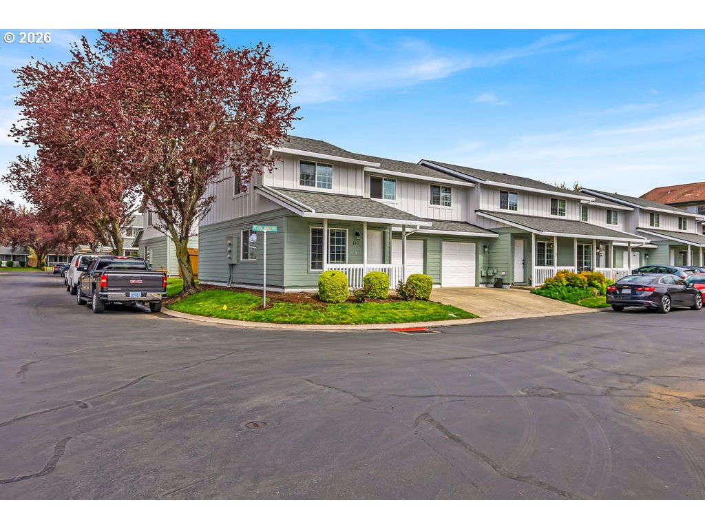 Photo #3: 411686697 Listing: Photo #3