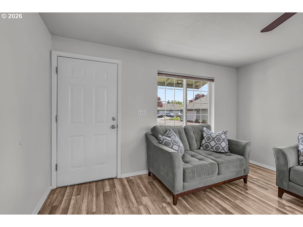 Photo #6: 411686697 Listing: Photo #6