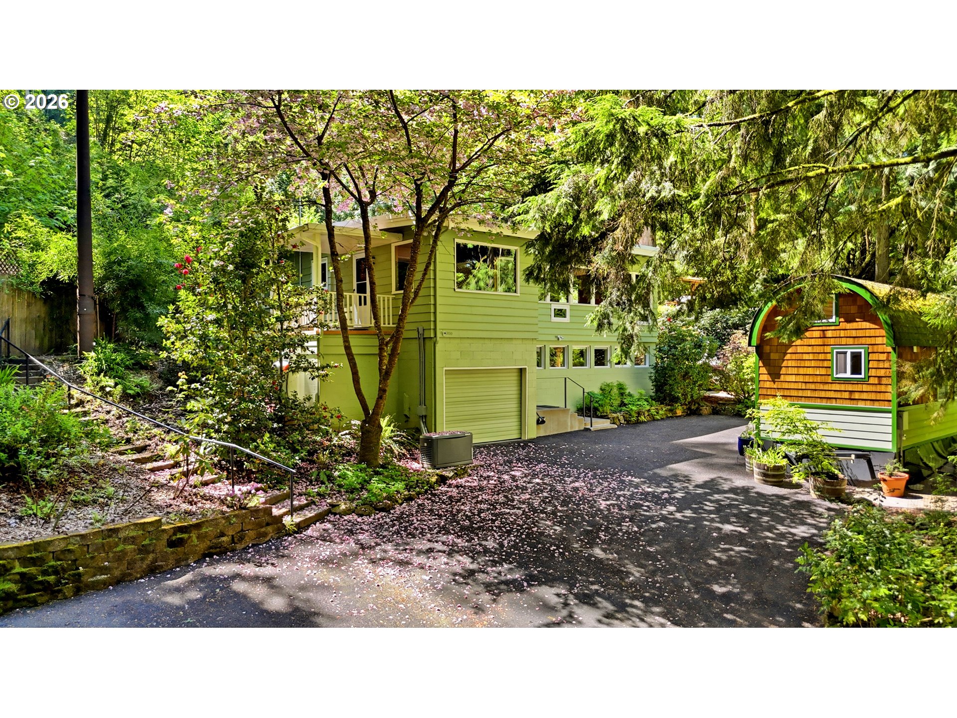 650 NE LILLIAN LN, Depoe Bay, OR, 97341