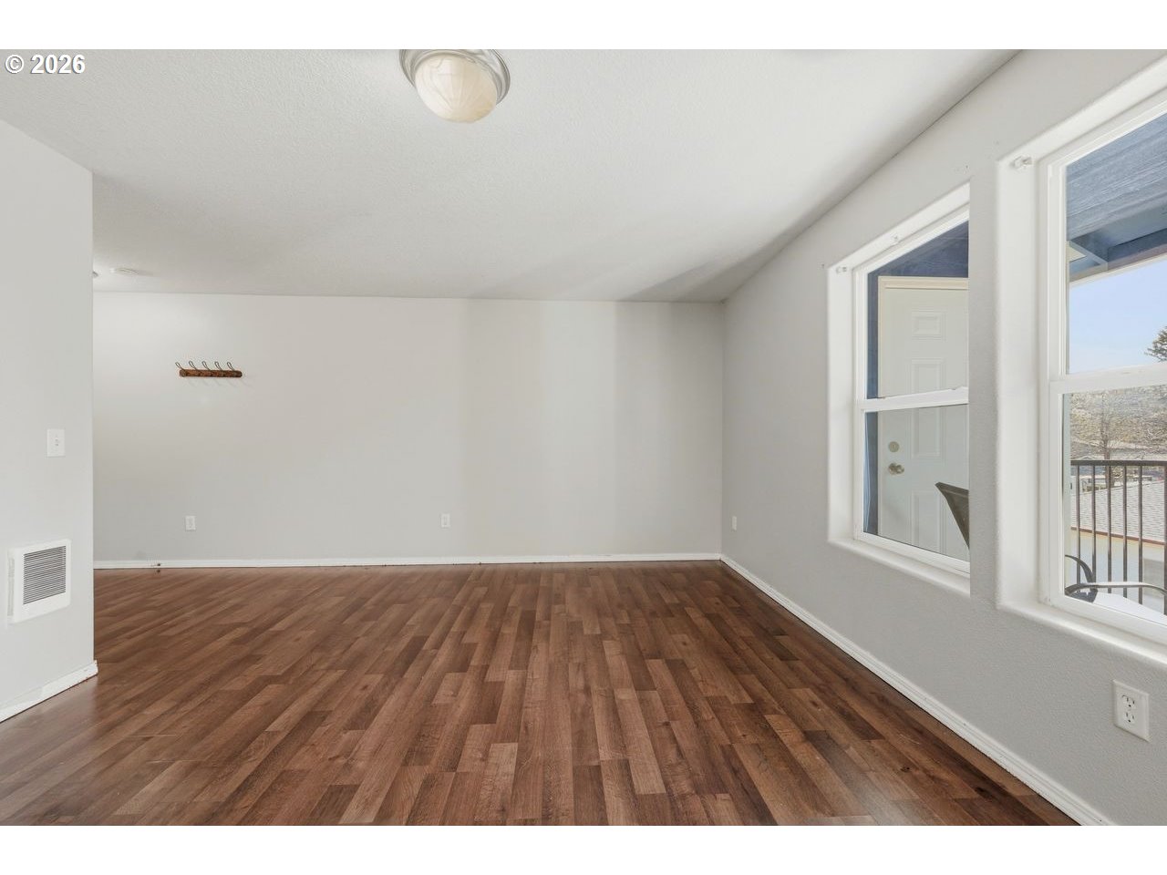 Photo #11: 412337097 Listing: Photo #11