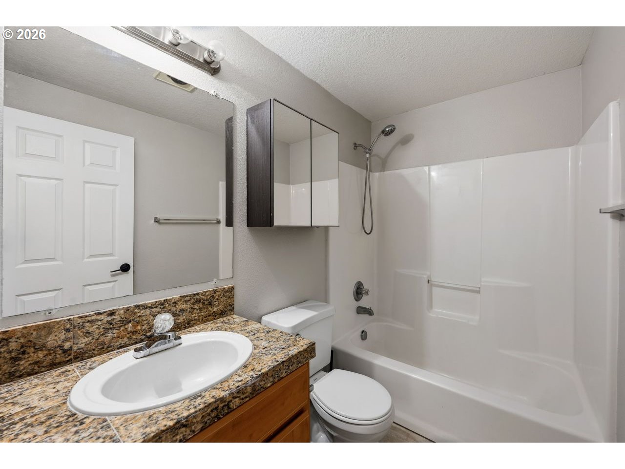 Photo #30: 412337097 Listing: Photo #30