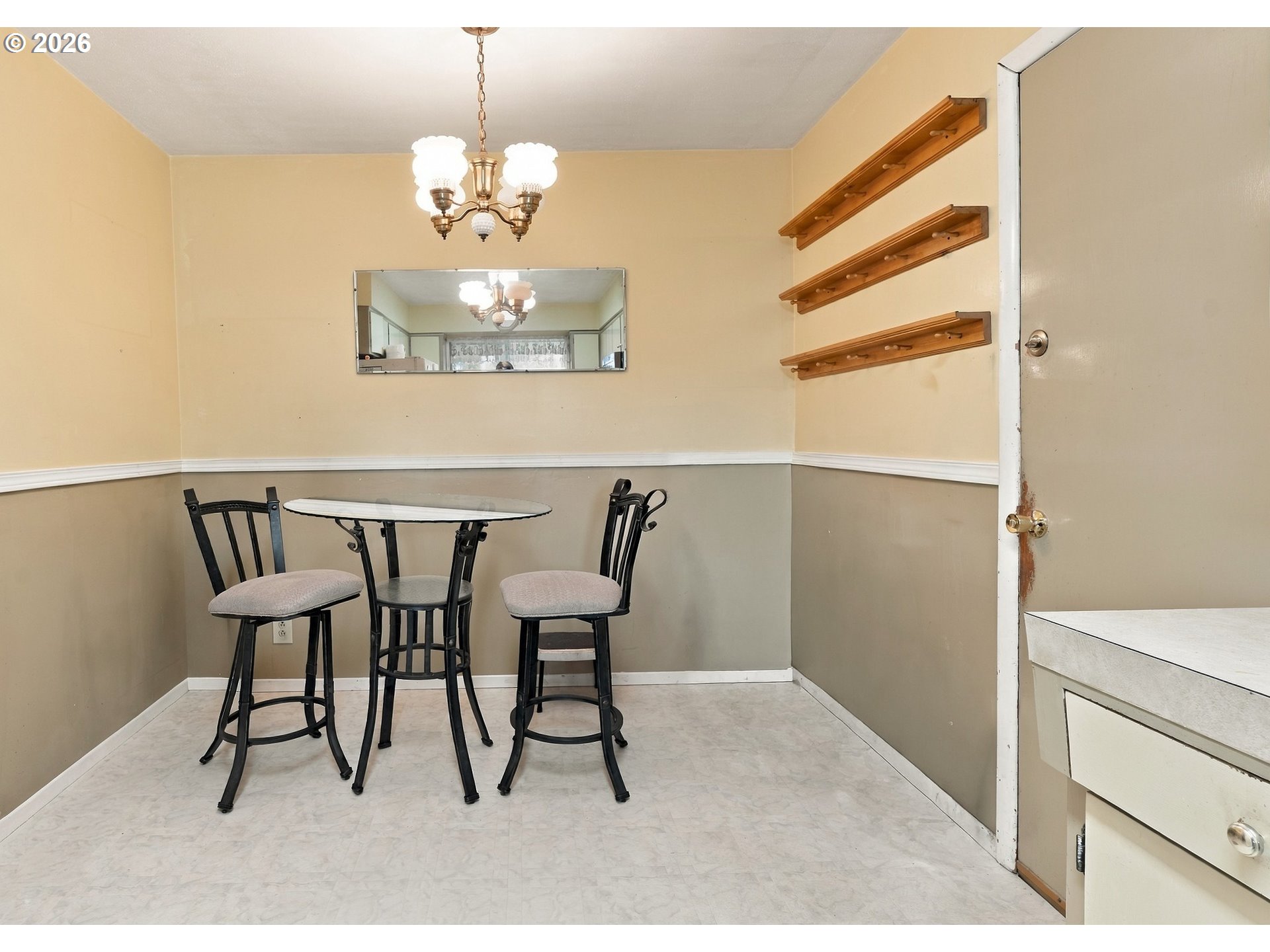 Property photo 11 of 35
