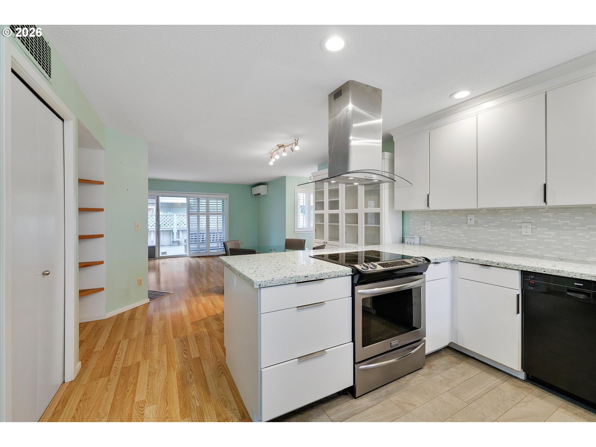 Photo #24: 412876040 Listing: Photo #24