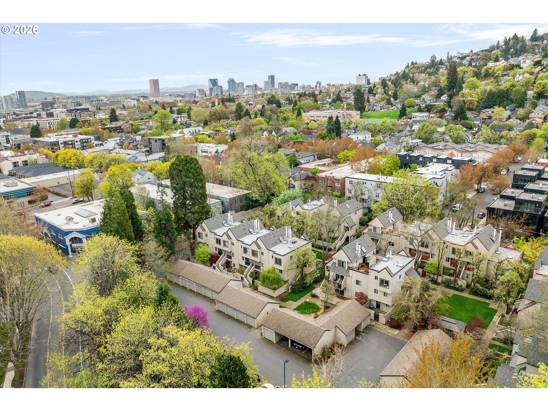 Photo #4: 412876040 Listing: Photo #4