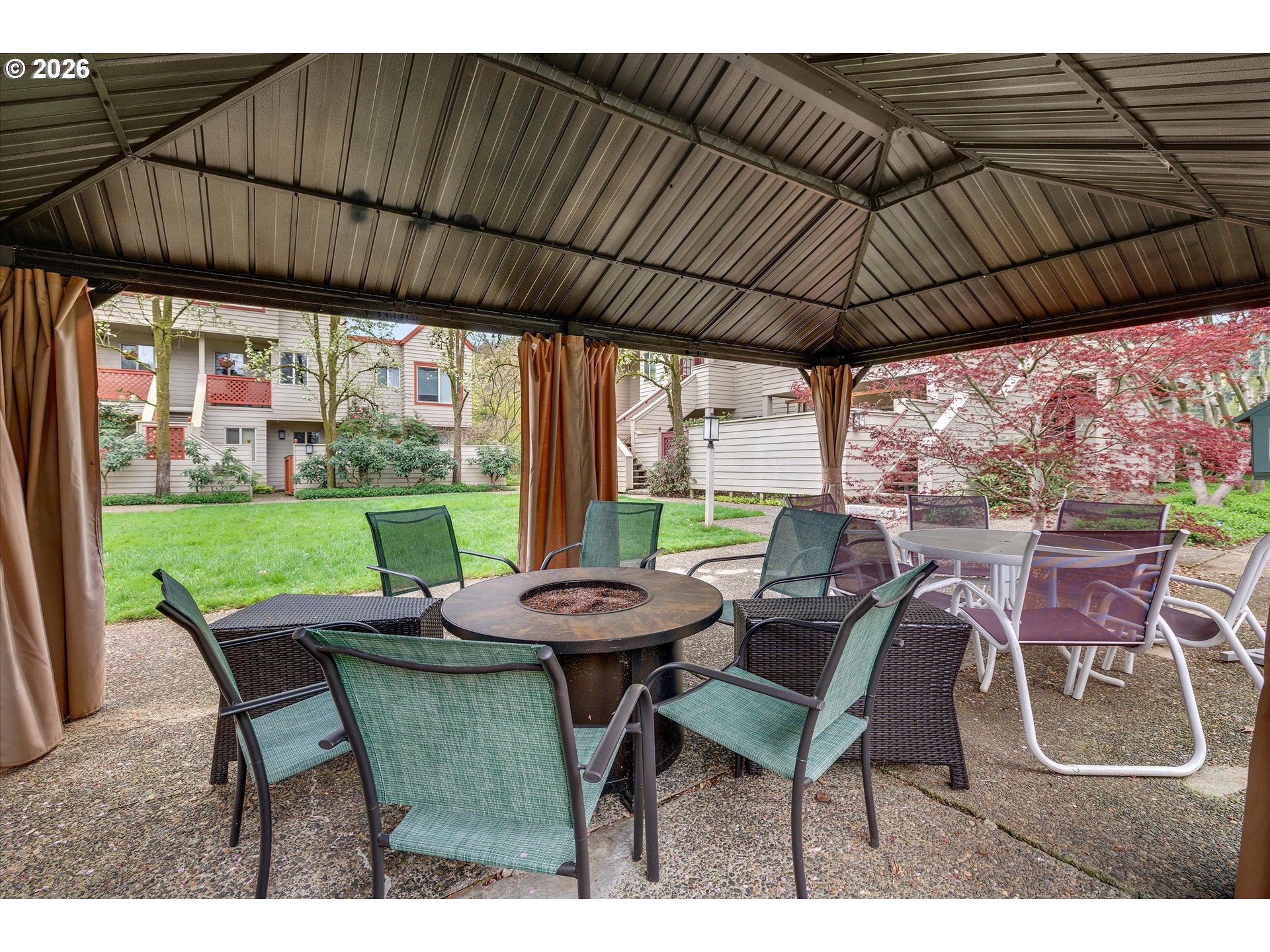 Photo #11: 412876040 Listing: Photo #11