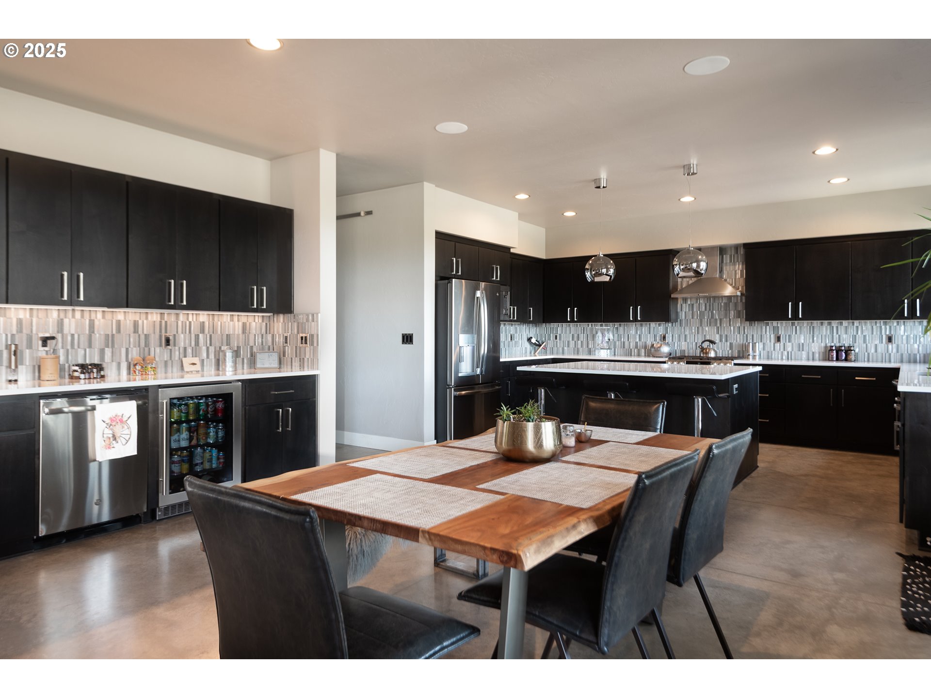 21060 KNOTT RD, Bend, OR, 97702