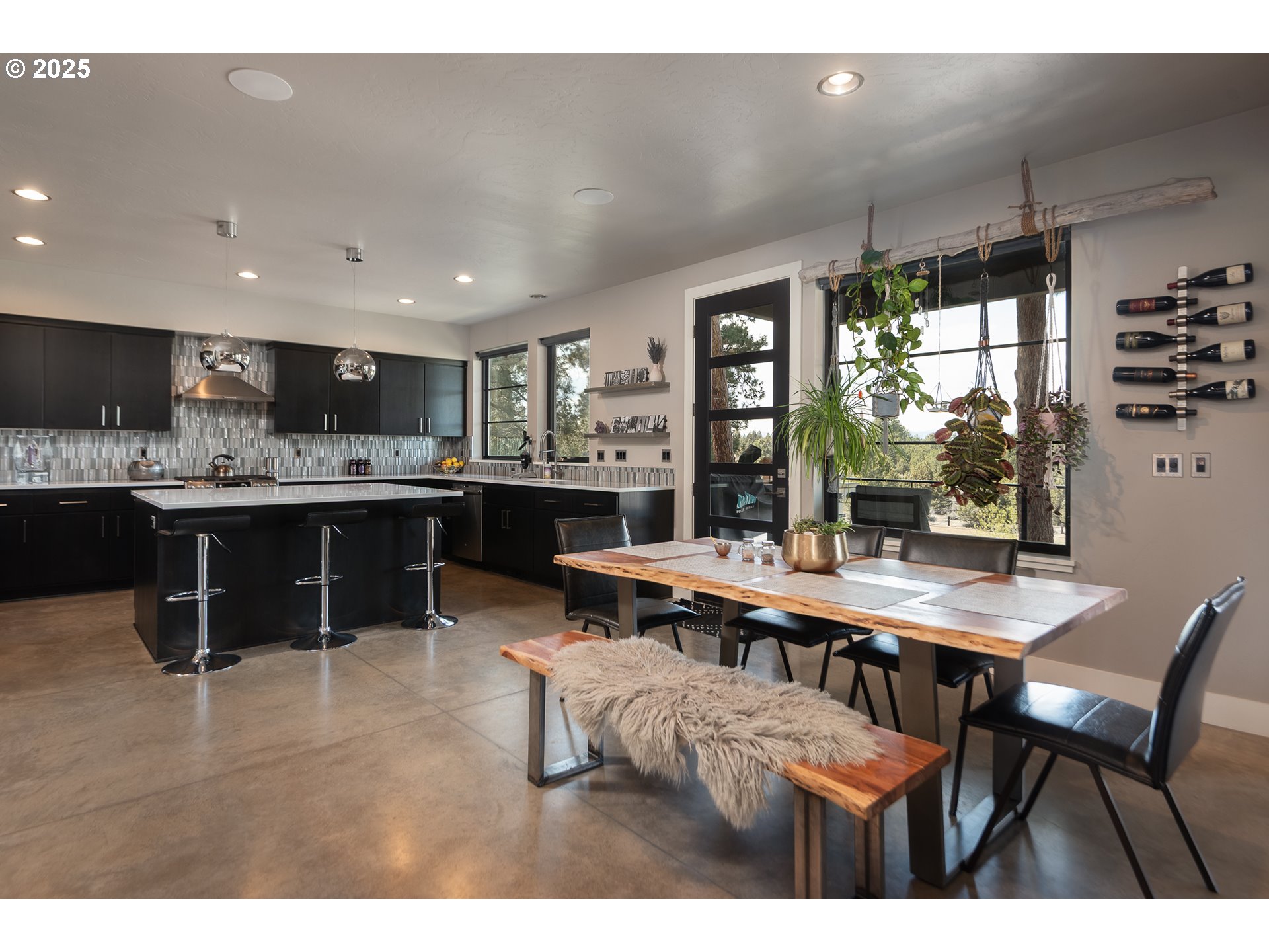 21060 KNOTT RD, Bend, OR, 97702