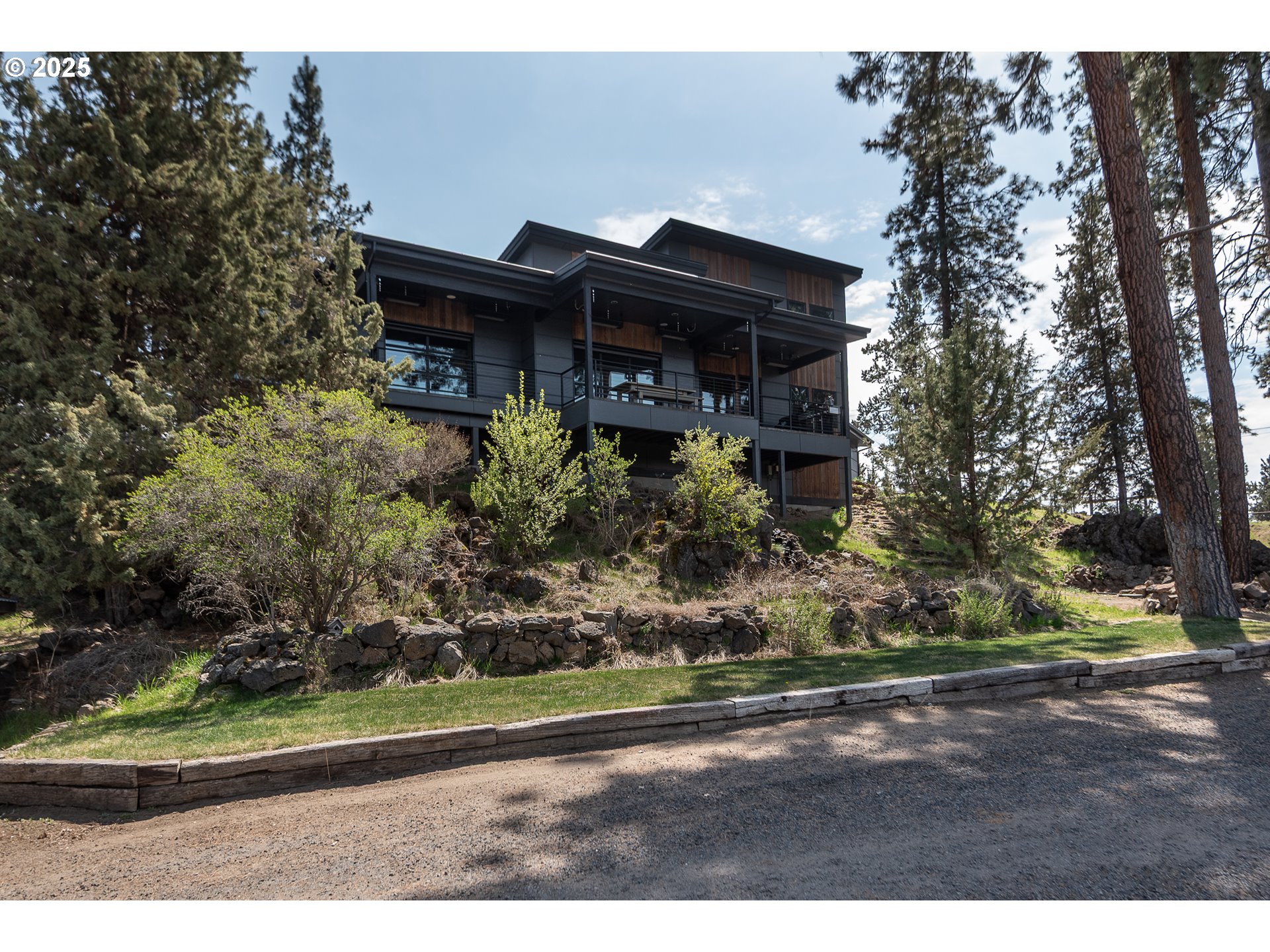 21060 KNOTT RD, Bend, OR, 97702