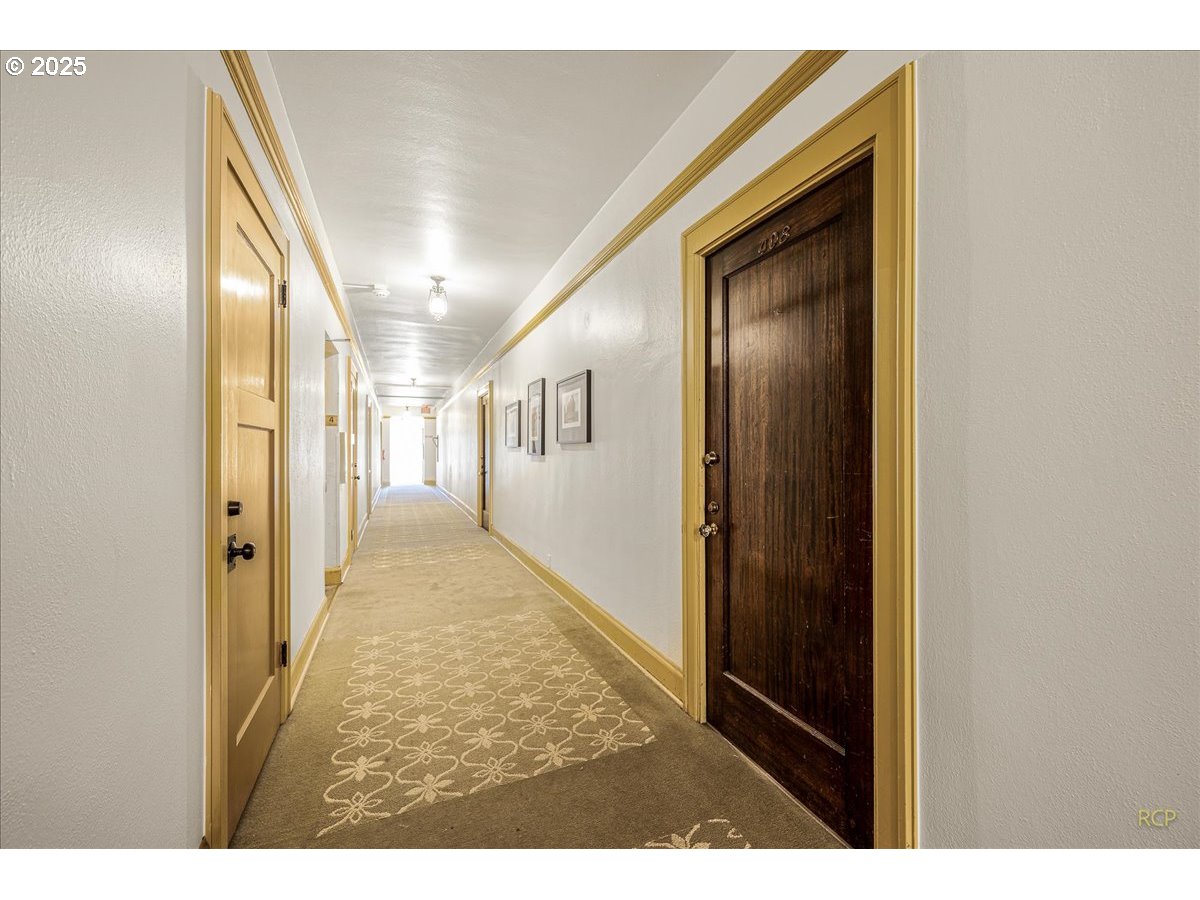 Photo #19: 413171928 Listing: Photo #19
