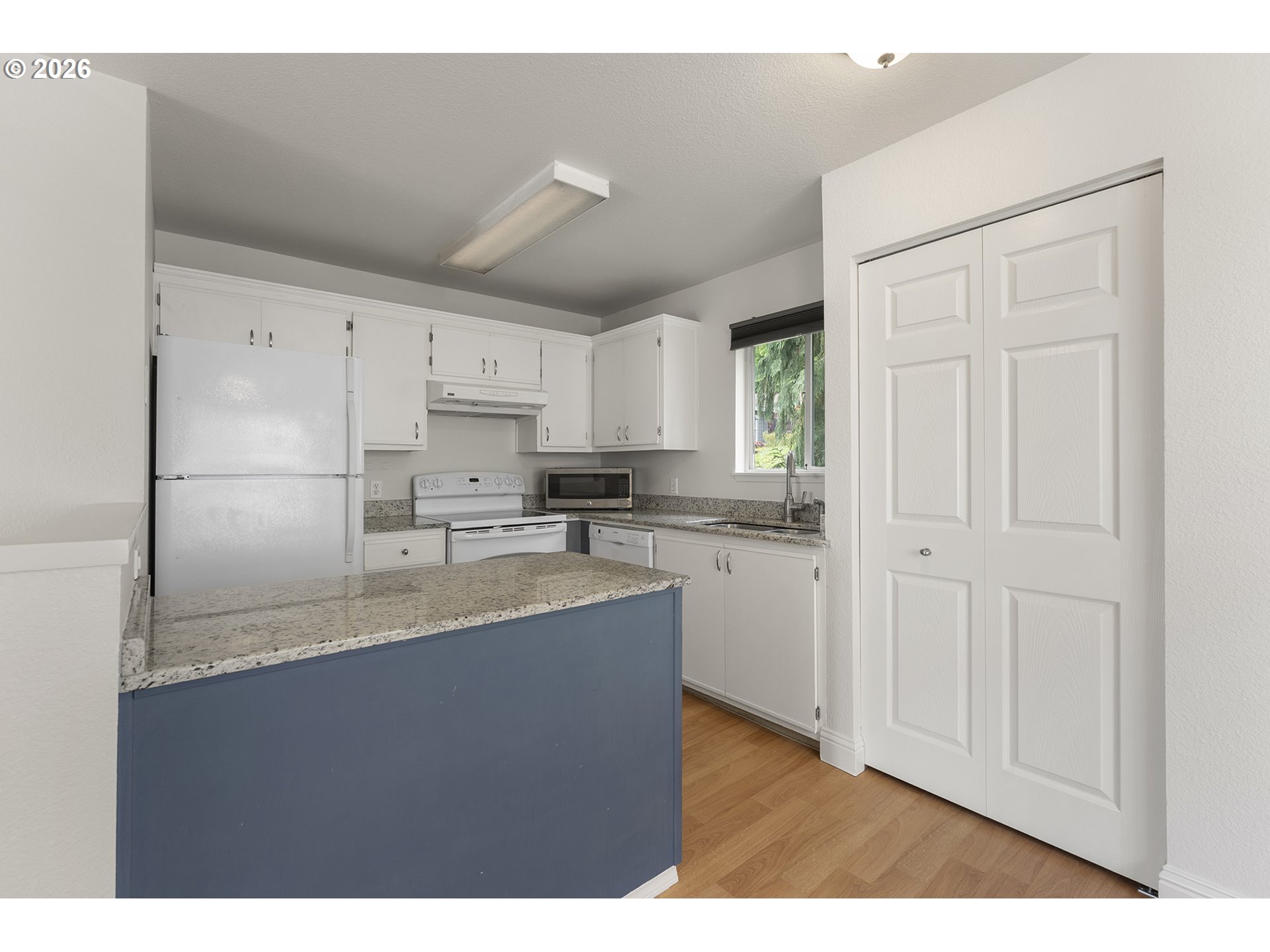 Photo #27: 414920186 Listing: Photo #27