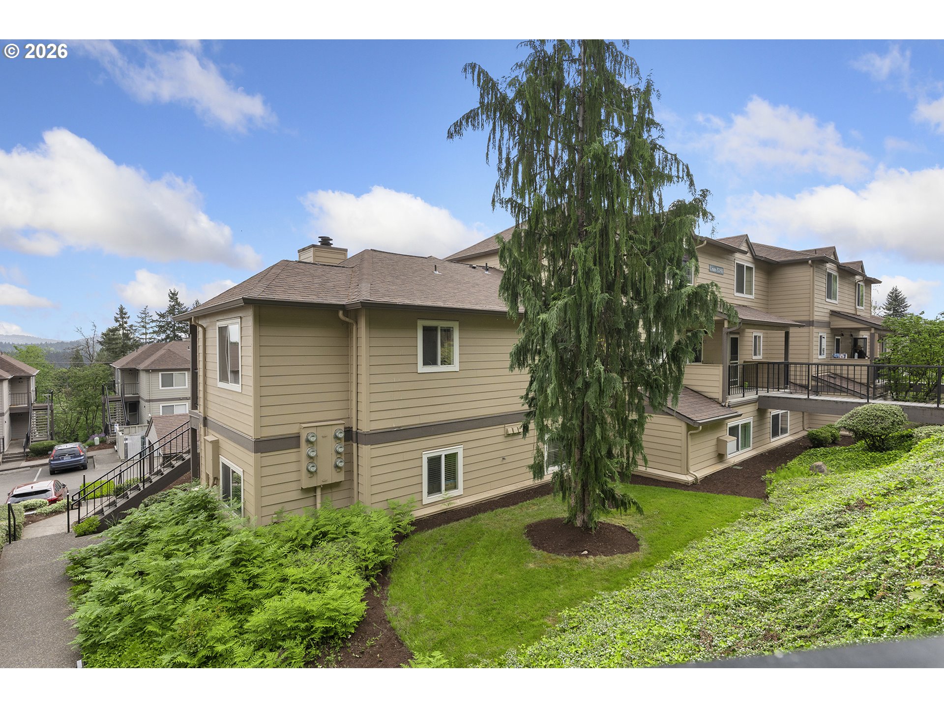 Photo #1: 414920186 Listing: Photo #1
