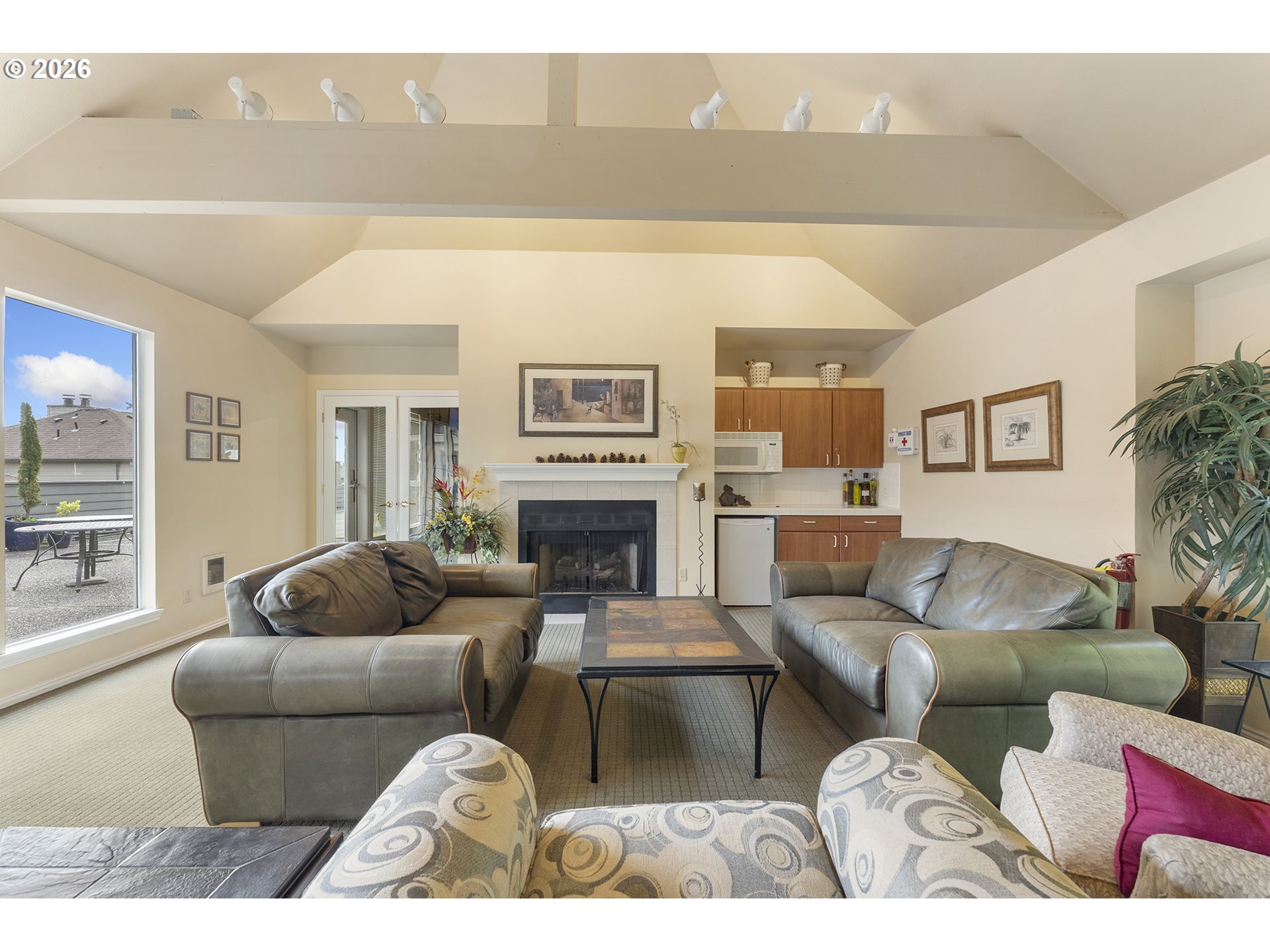 Photo #10: 414920186 Listing: Photo #10