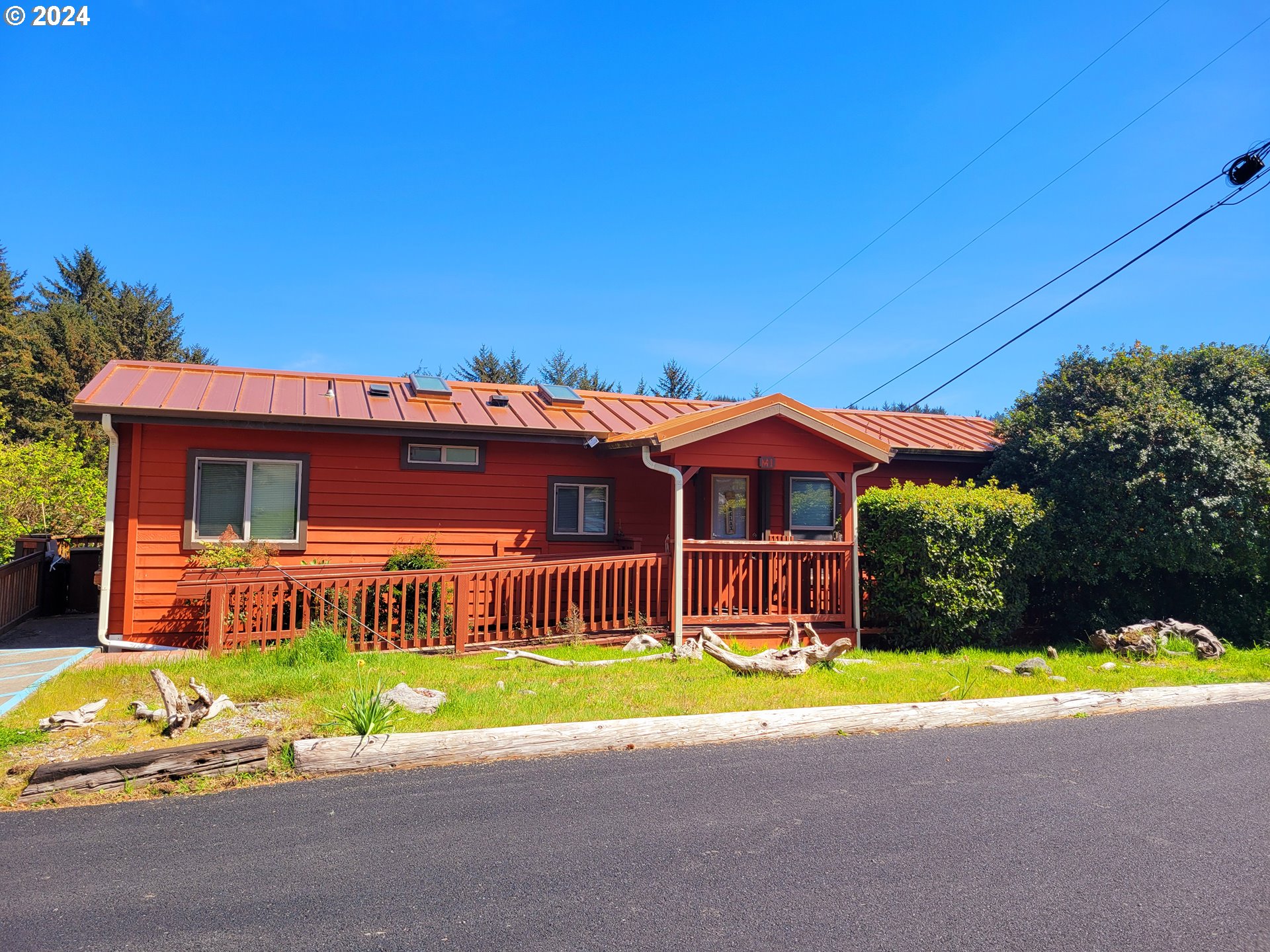 19921 WHALESHEAD RD UNIT M1, Brookings, OR, 97415