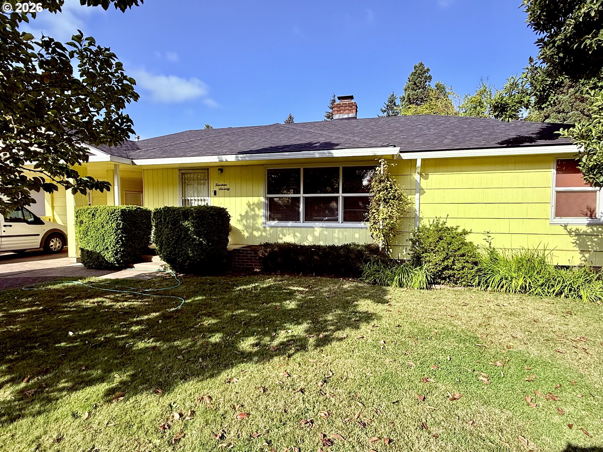 Photo of 1470 QUEENS WAY Eugene OR 97401