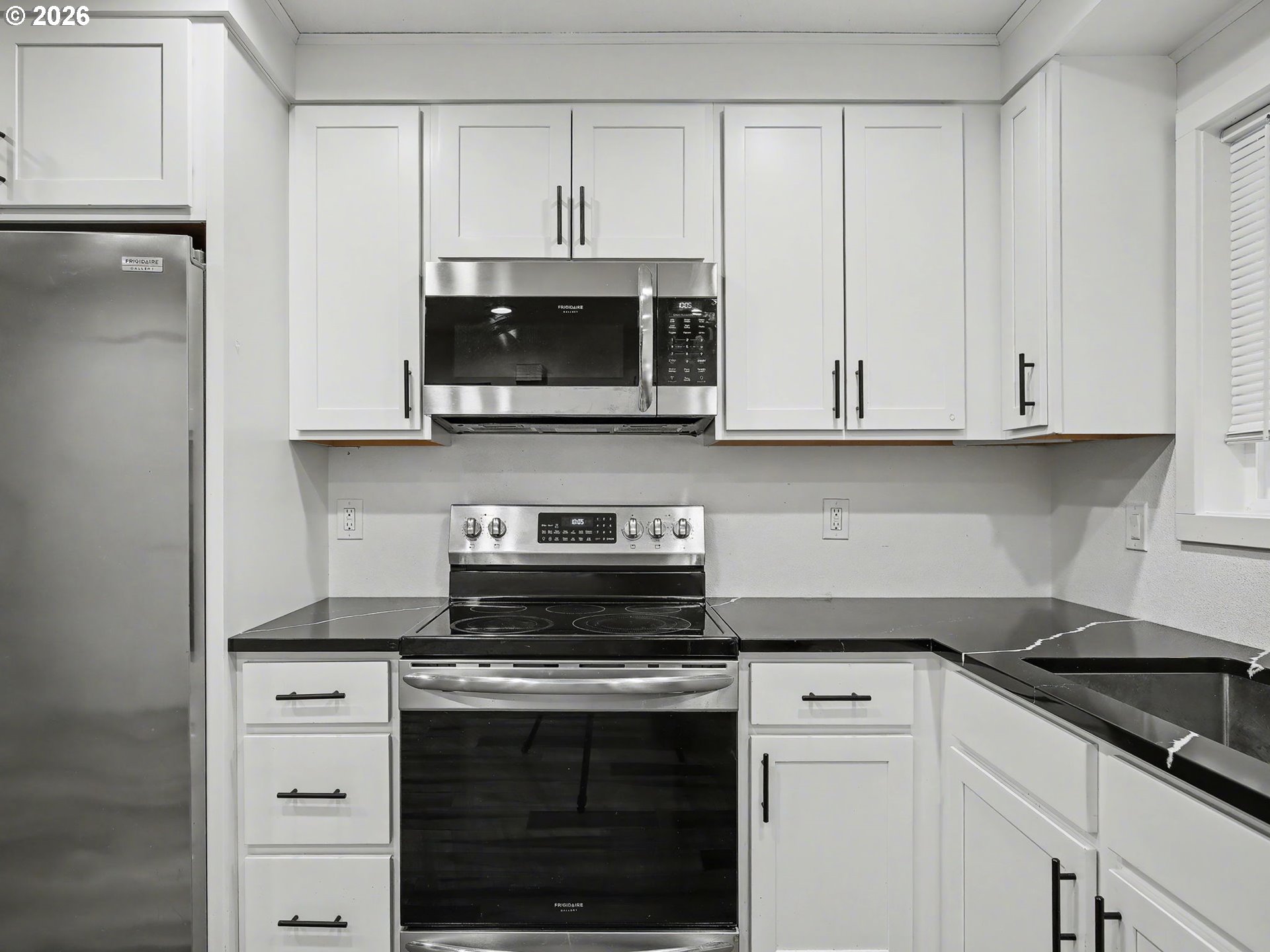 Photo #7: 416002145 Listing: Photo #7