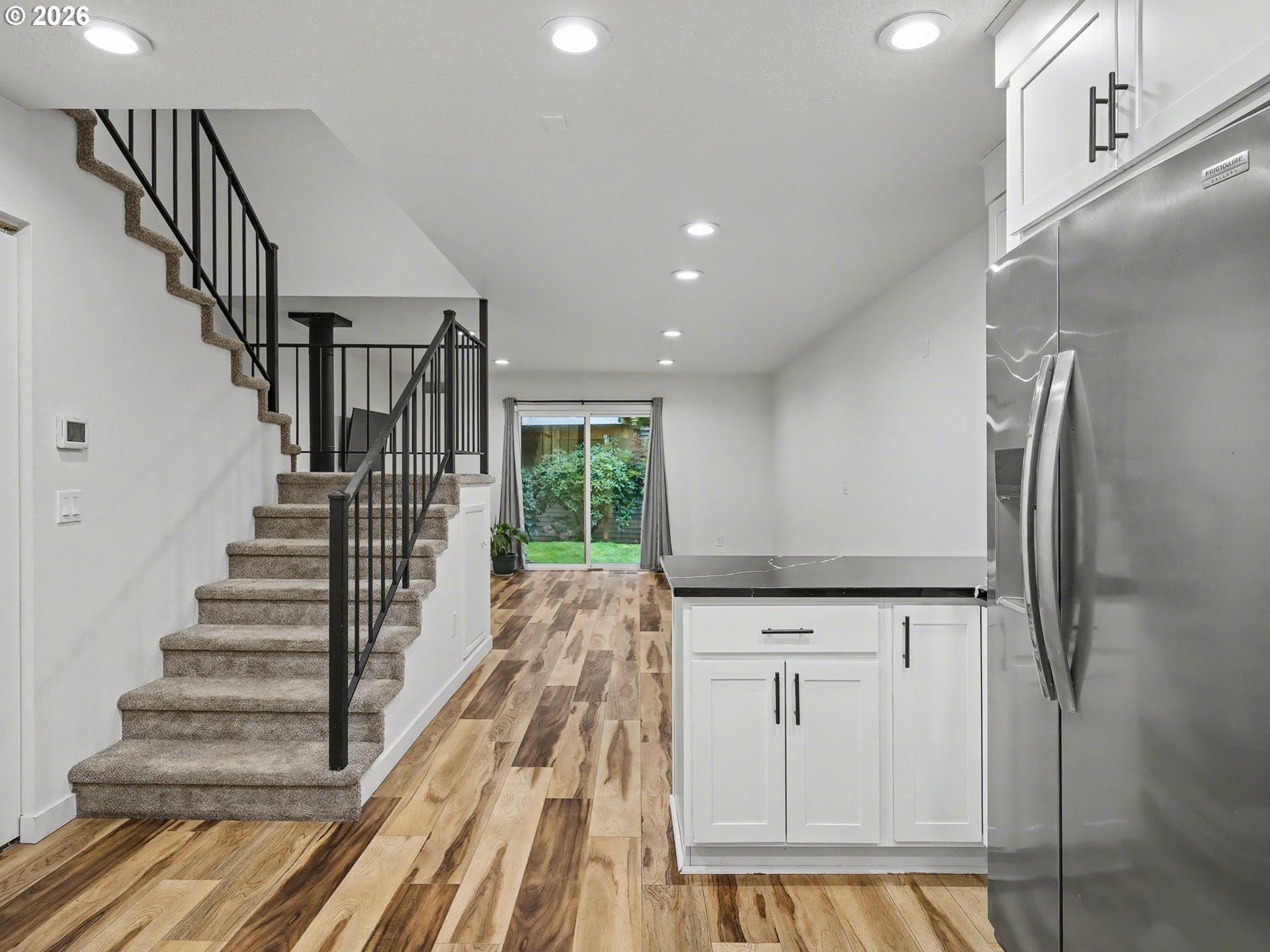 Photo #8: 416002145 Listing: Photo #8