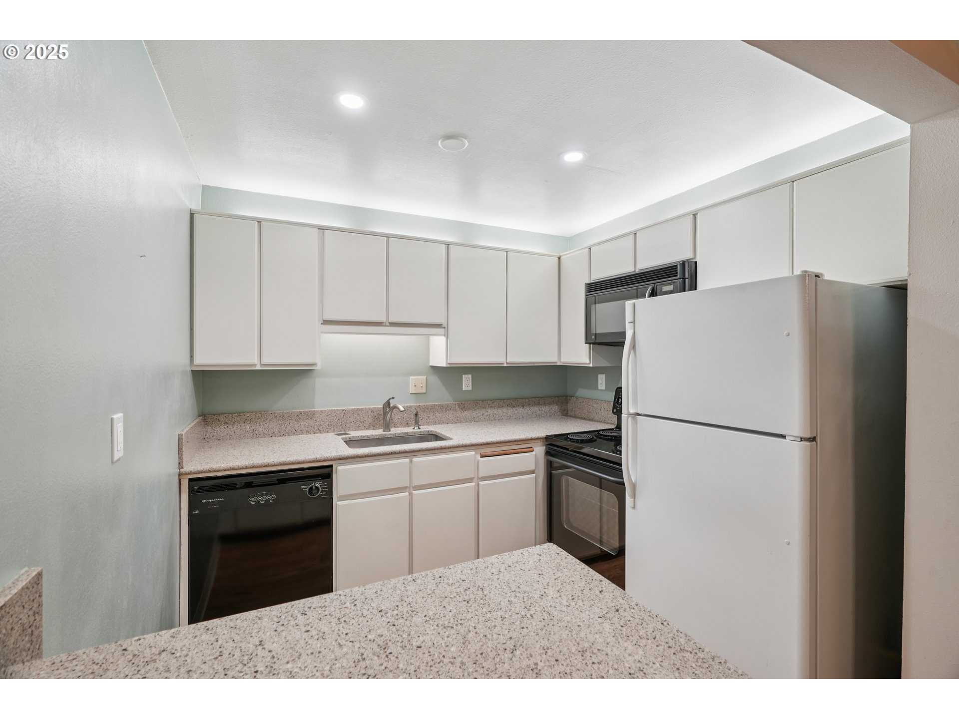 Photo #36: 416741282 Listing: Photo #36