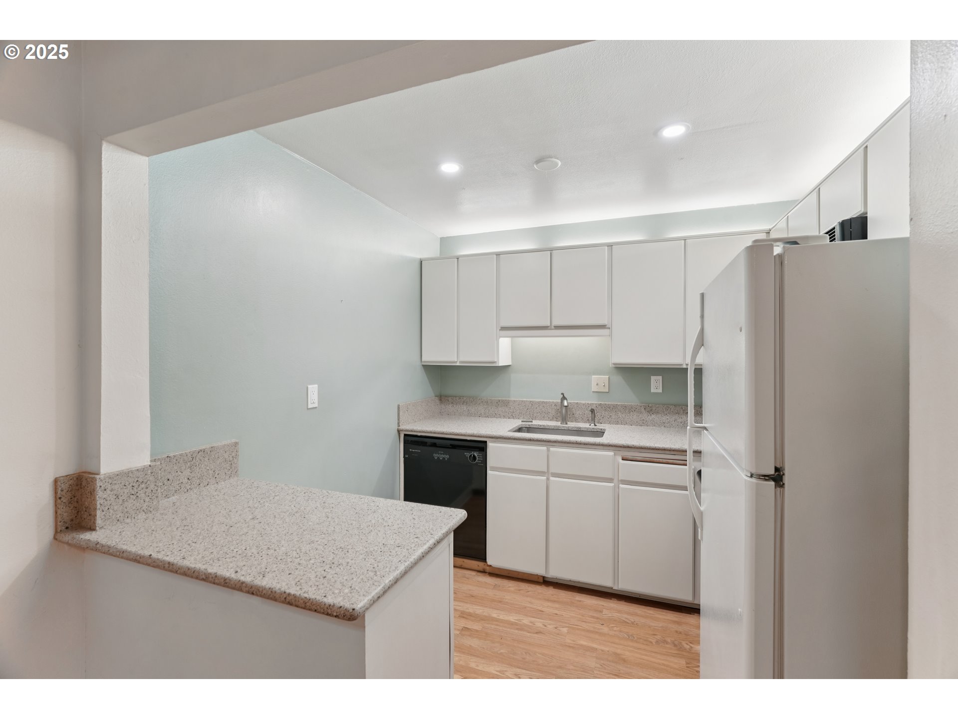Photo #38: 416741282 Listing: Photo #38
