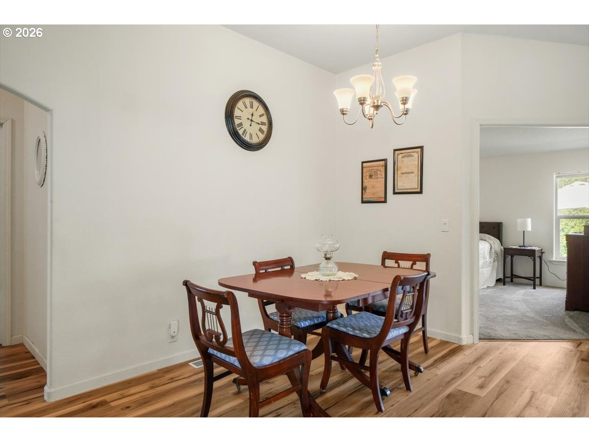 Property photo 17 of 39