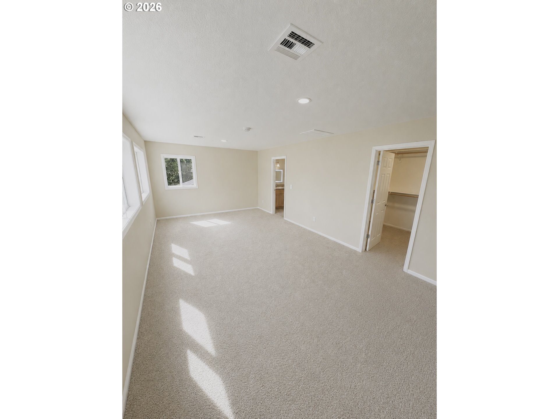 Property photo 11 of 27