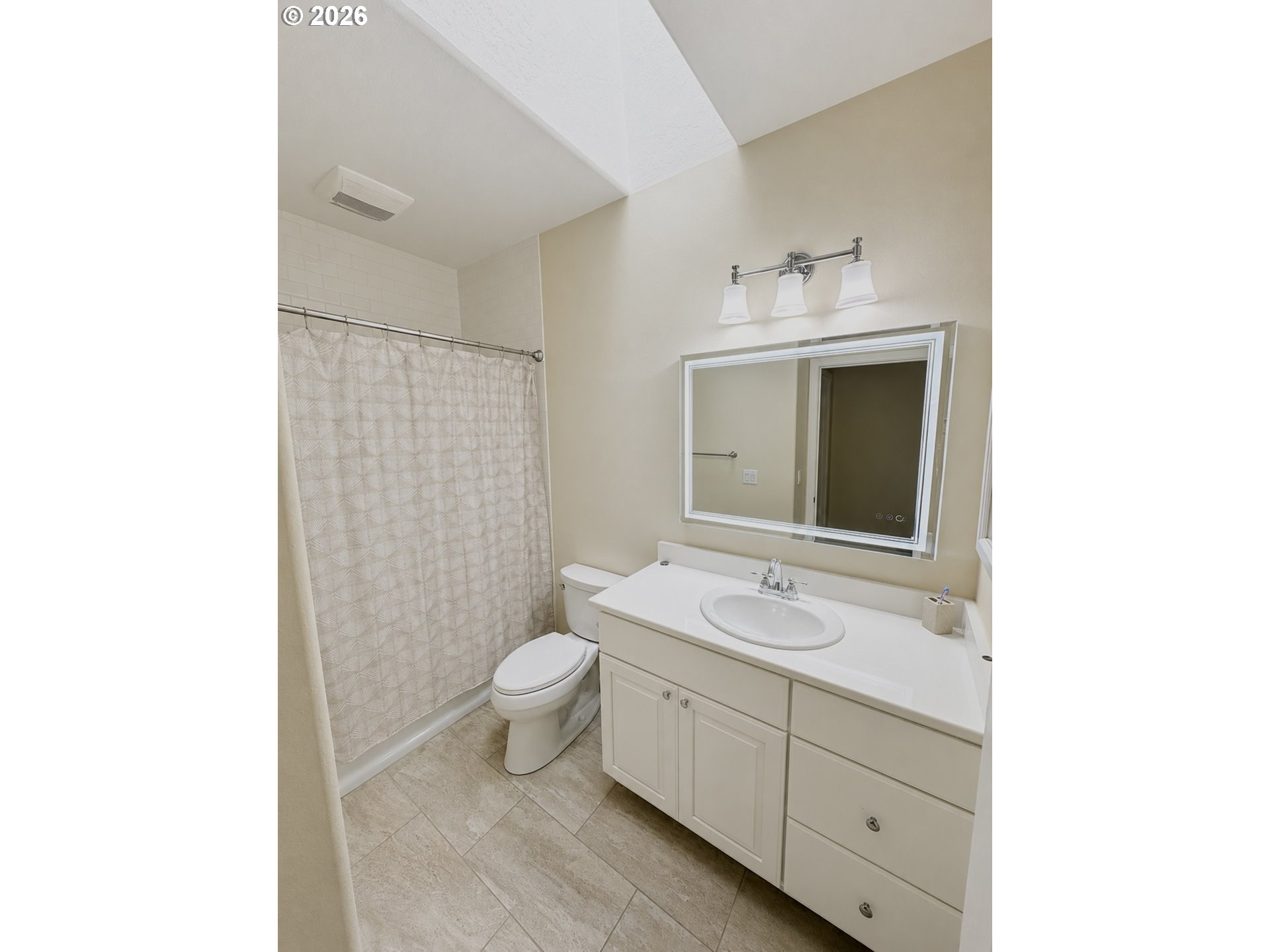 Property photo 17 of 27