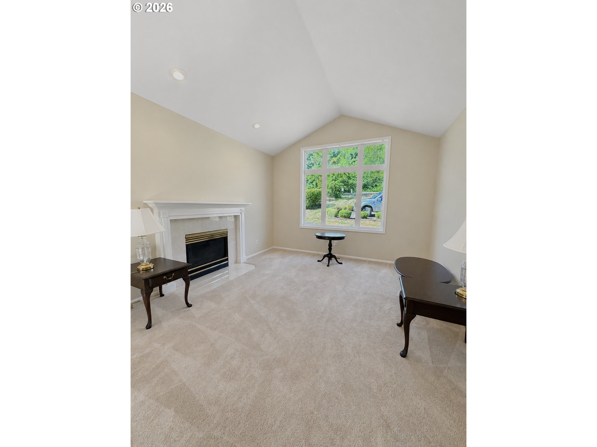 Property photo 5 of 27