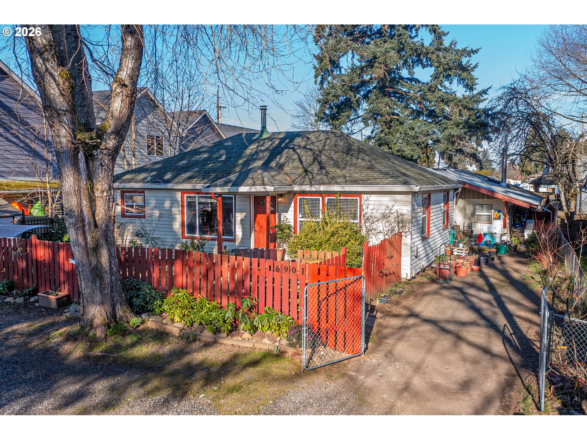 2440 S 2ND ST, Lebanon, OR, 97355