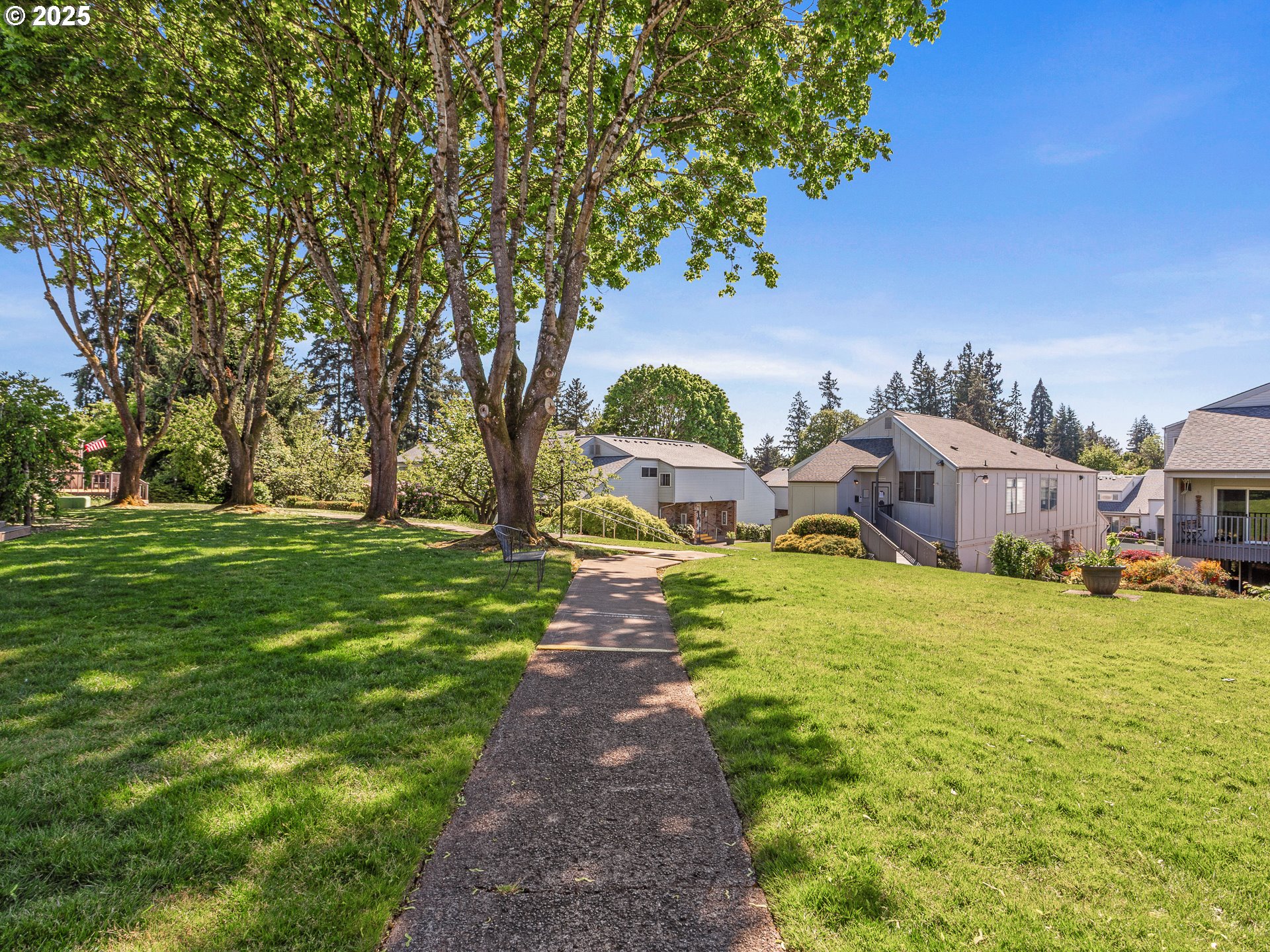 Photo #35: 418098856 Listing: Photo #35