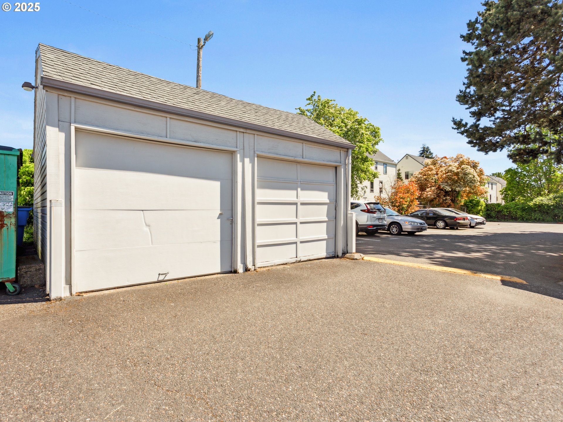 Photo #38: 418098856 Listing: Photo #38