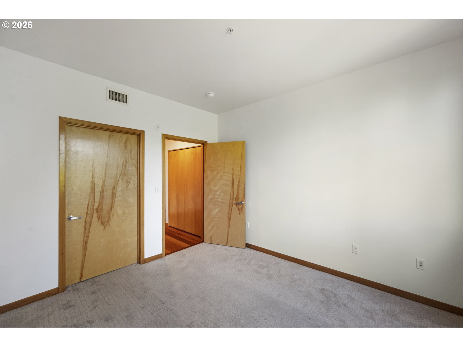 Photo #7: 419598863 Listing: Photo #7