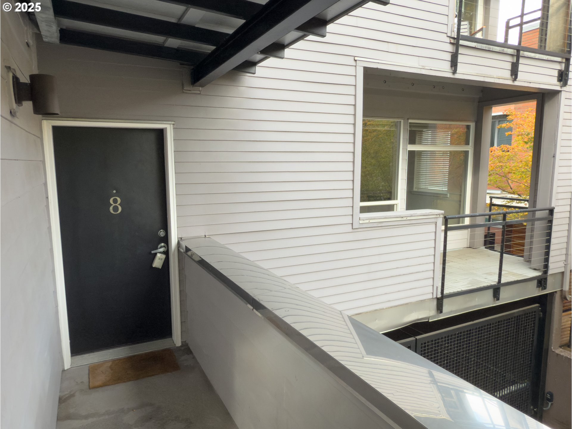 Photo #2: 420300104 Listing 