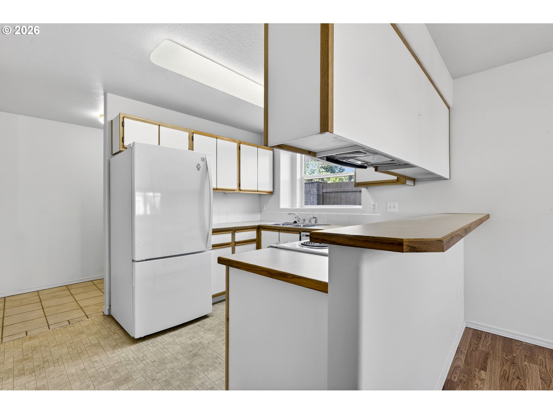 Photo #14: 421297742 Listing: Photo #14