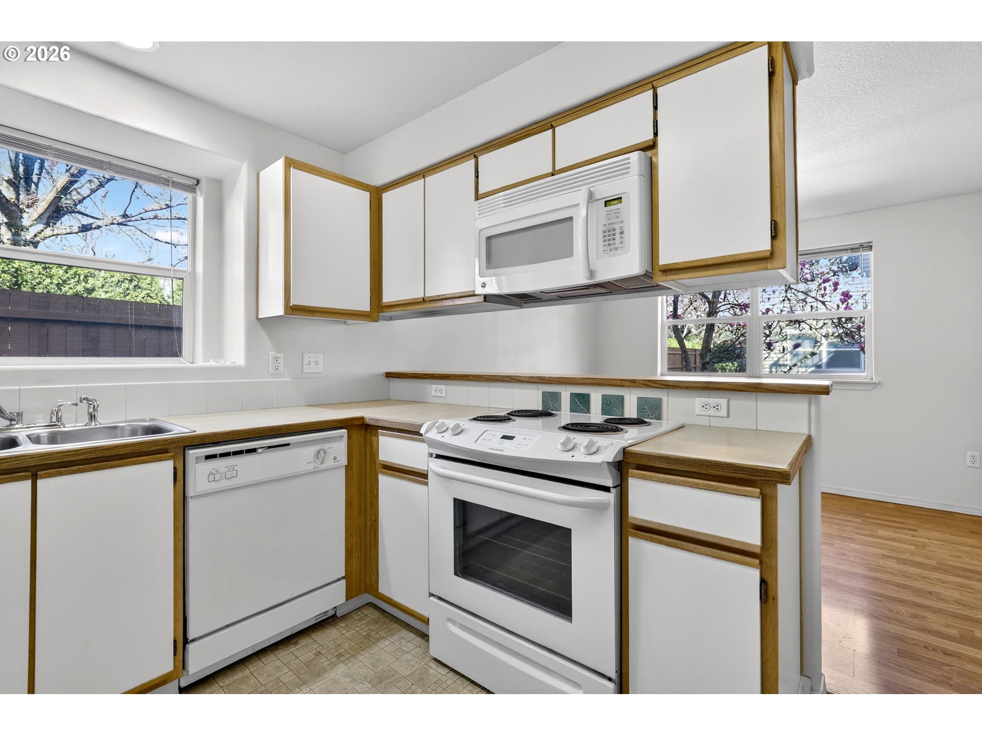 Photo #16: 421297742 Listing: Photo #16