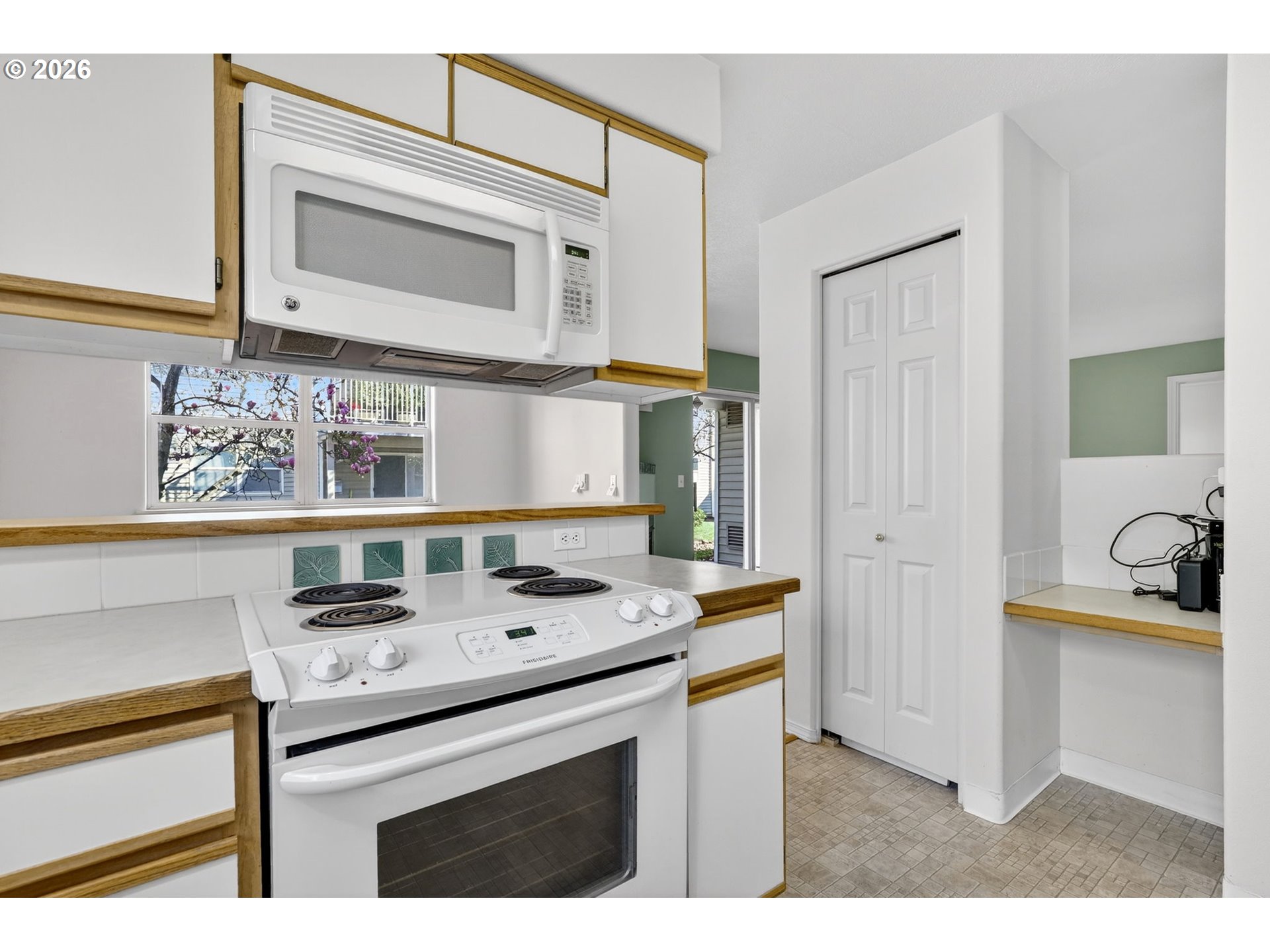 Photo #13: 421297742 Listing: Photo #13