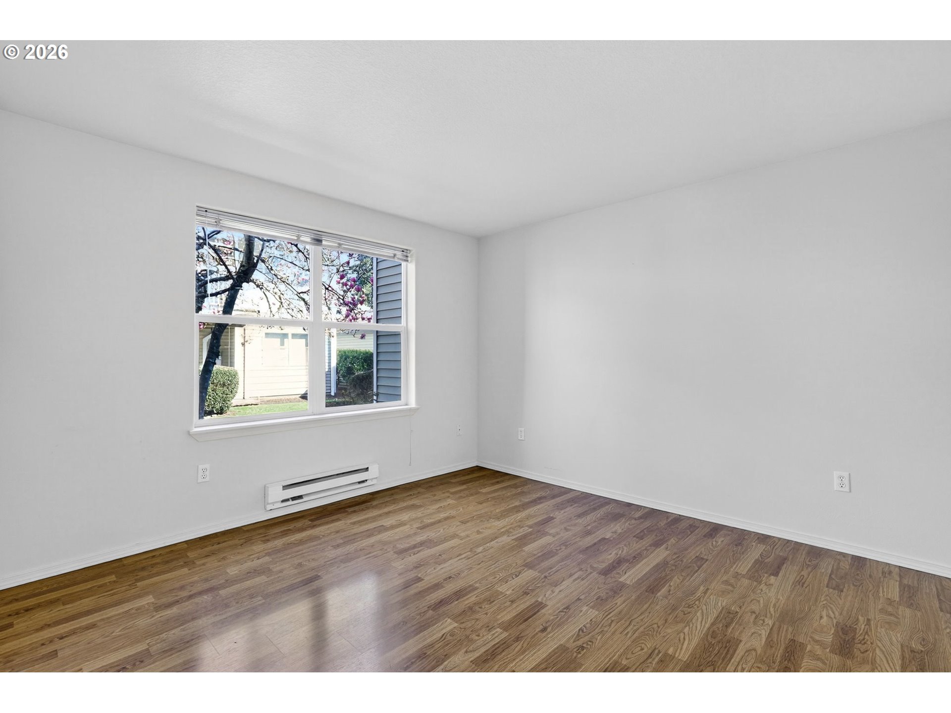 Photo #25: 421297742 Listing: Photo #25