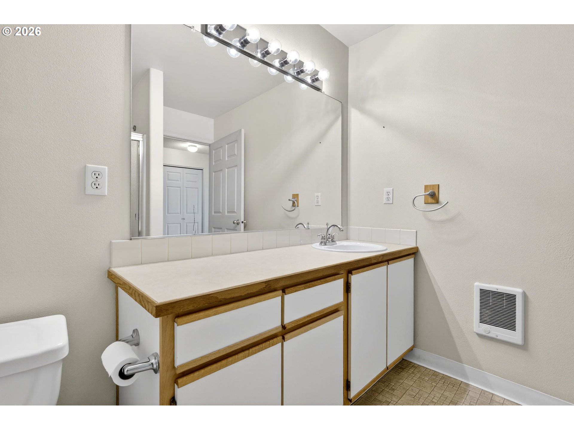 Photo #30: 421297742 Listing: Photo #30