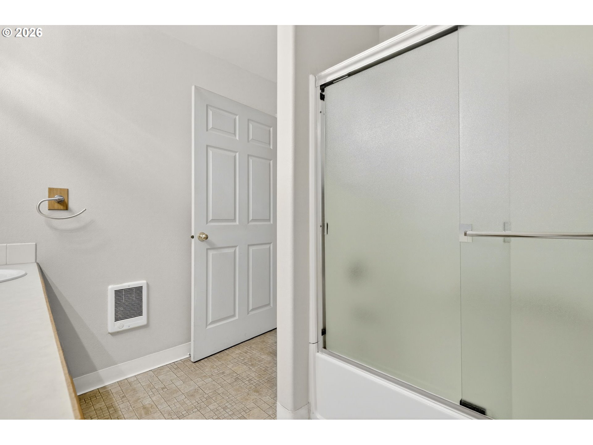 Photo #31: 421297742 Listing: Photo #31