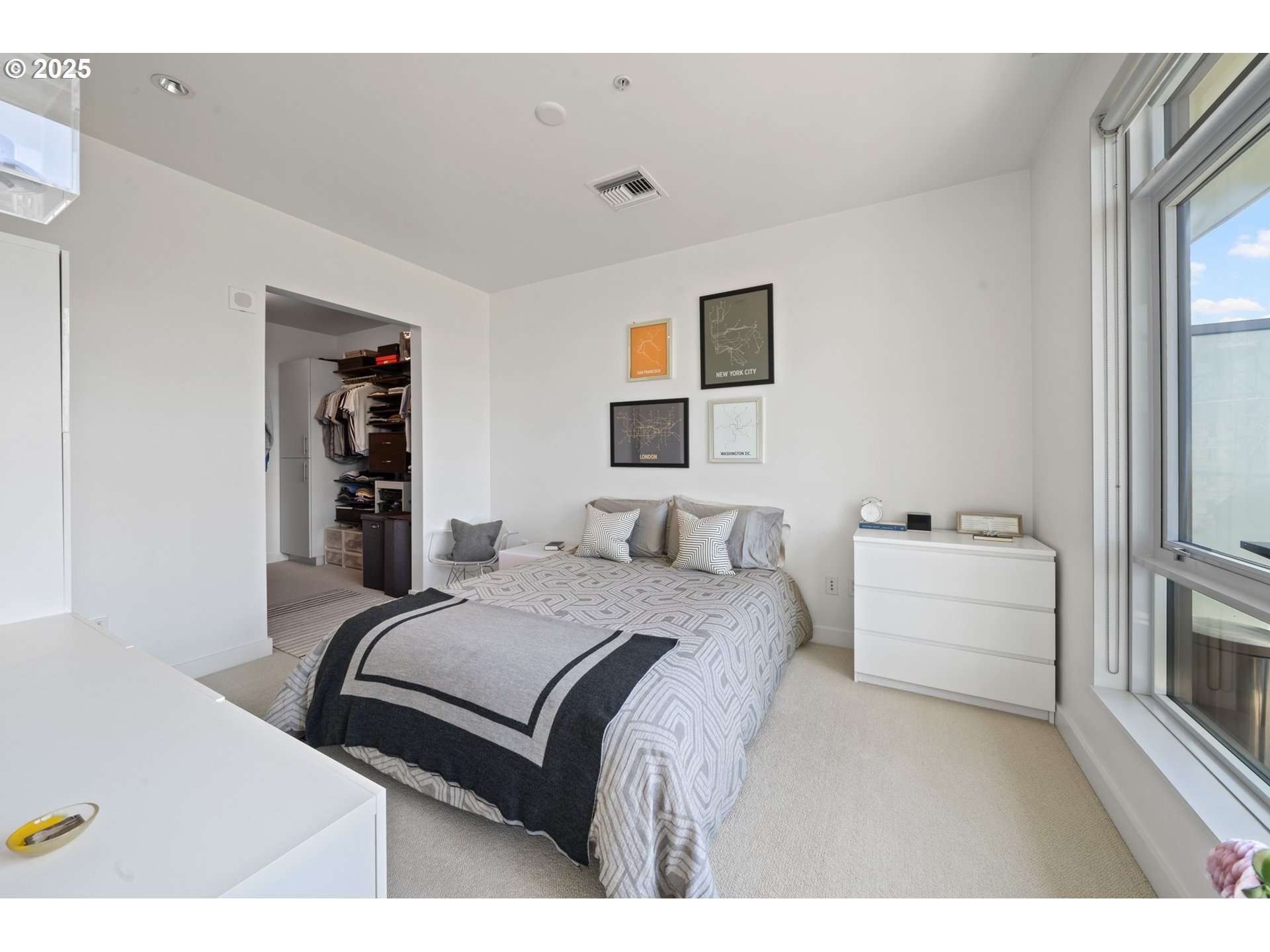 Photo #18: 422618440 Listing: Photo #18