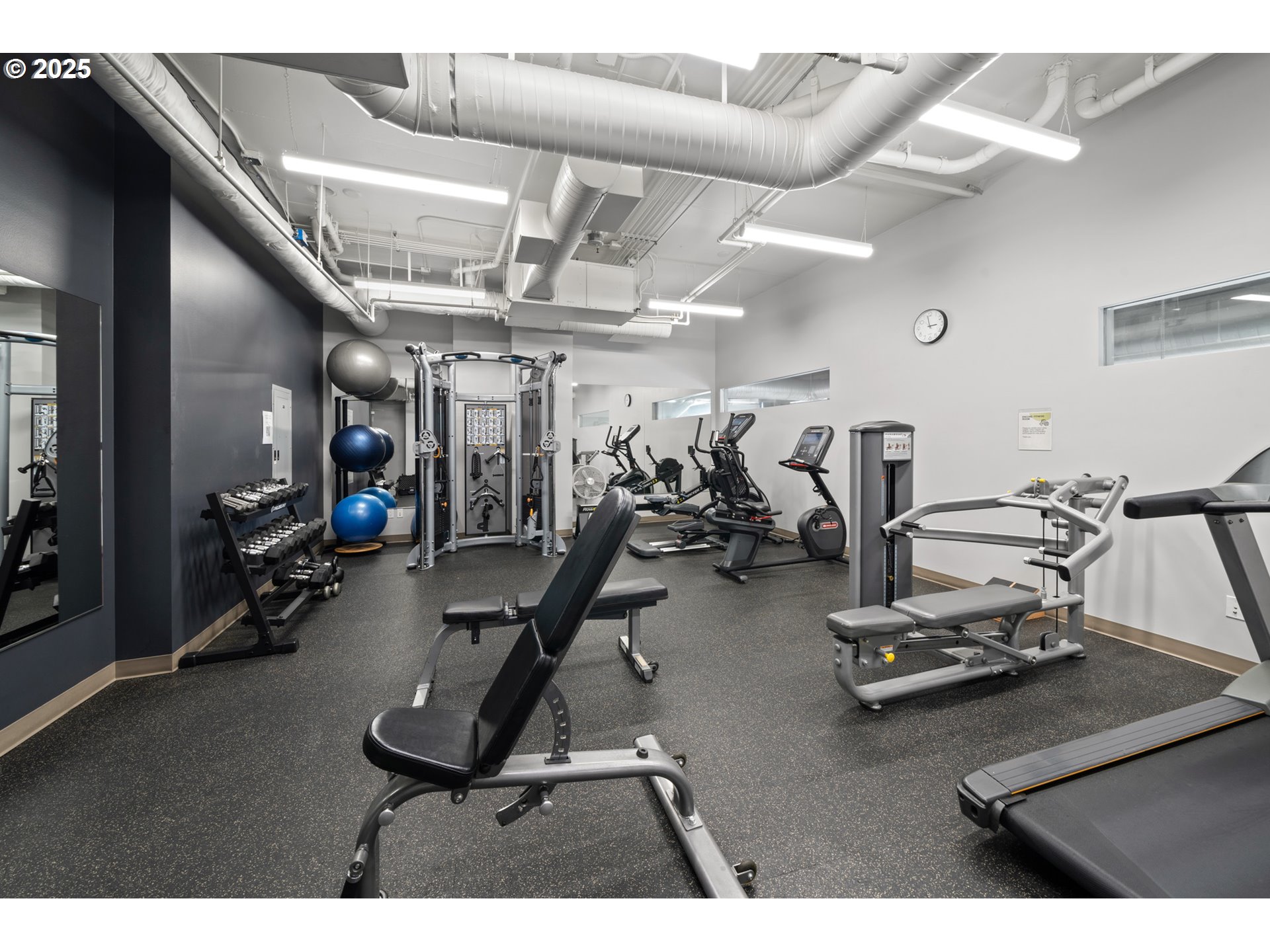 Photo #42: 422618440 Listing: Photo #42