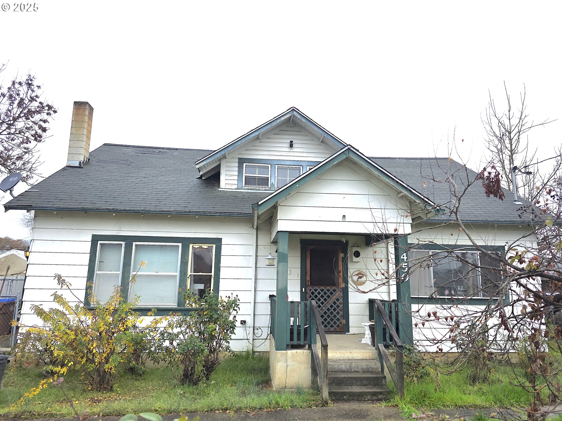 450 E 3RD AVE, Riddle, OR, 97469