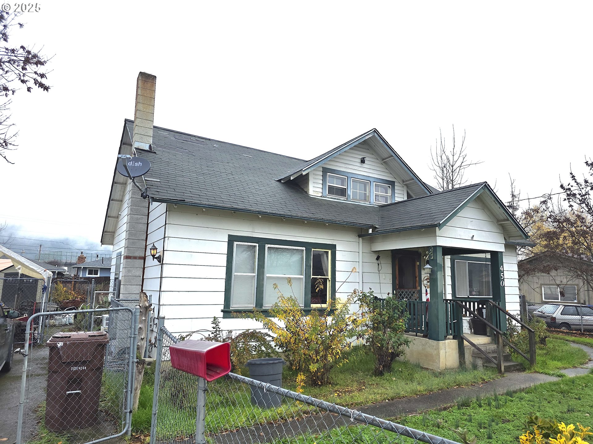 450 E 3RD AVE, Riddle, OR, 97469